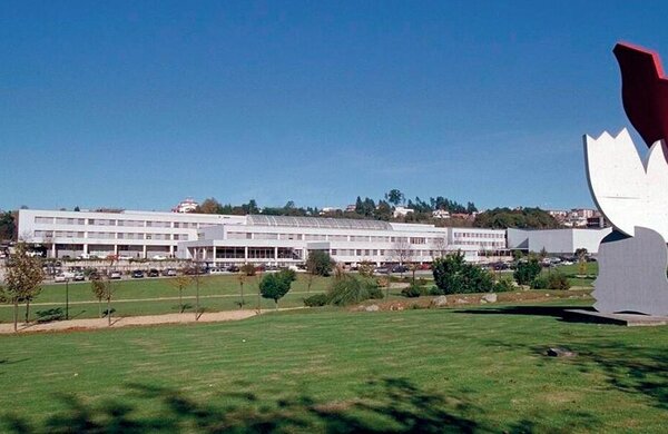 campus_de_azurem_guimaraes__1_1250_2500