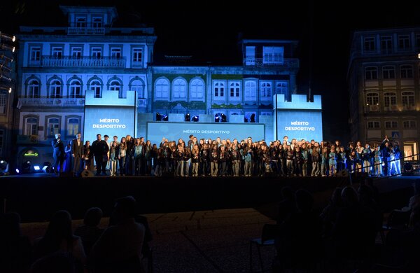 2025_07_12_gala_do_desporto_2025_domingos_braganca_nelson_felgueiras_largo_do_toural_cmguimaraes_...
