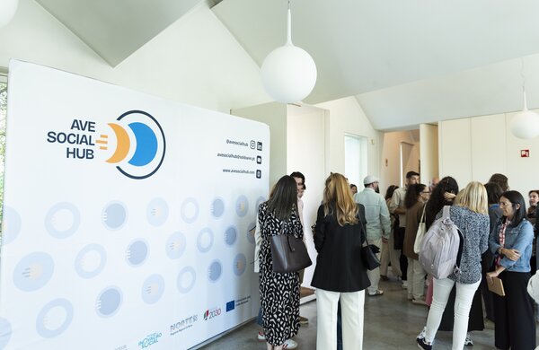 2025_09_23_apresentacao_ave_social_hub_laboratoi_rio_de_paisagem_paula_oliveira_cmguimaraes_franc...