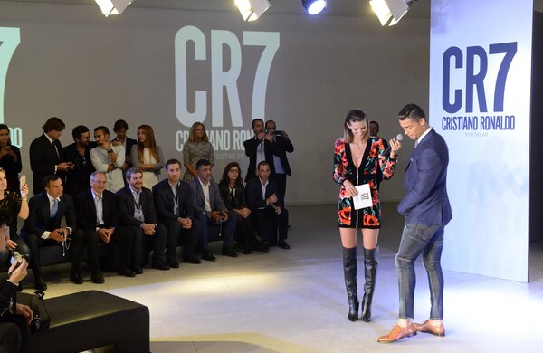 cr7_9676