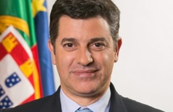 ministro_da_economia_manuel_caldeira_cabral_500x383