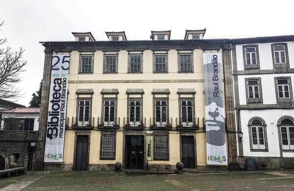 biblioteca_raul_brandao_150anos
