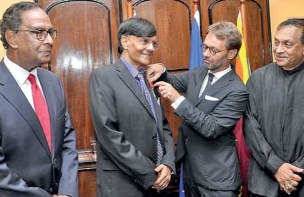 distincao_noham_munasinghe