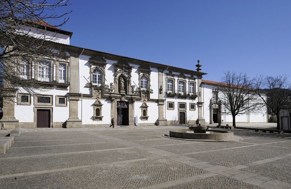 camara_guimaraes_1_1024_2500