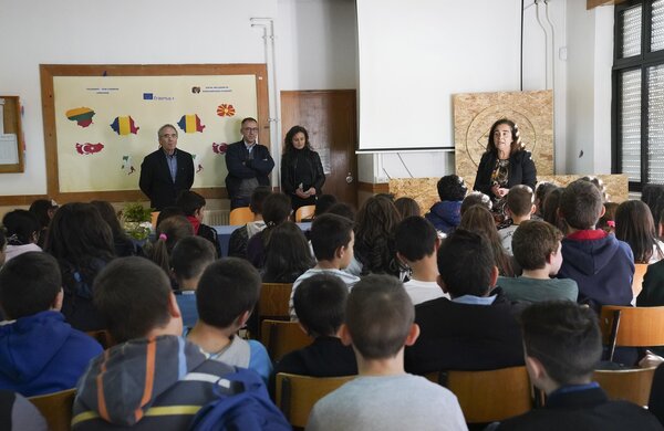 escolas18c05062