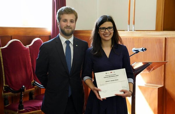 principe_d__afonso_entregou_em_2018_o_premio_a_silvia_a__vieira__do_3b_s___