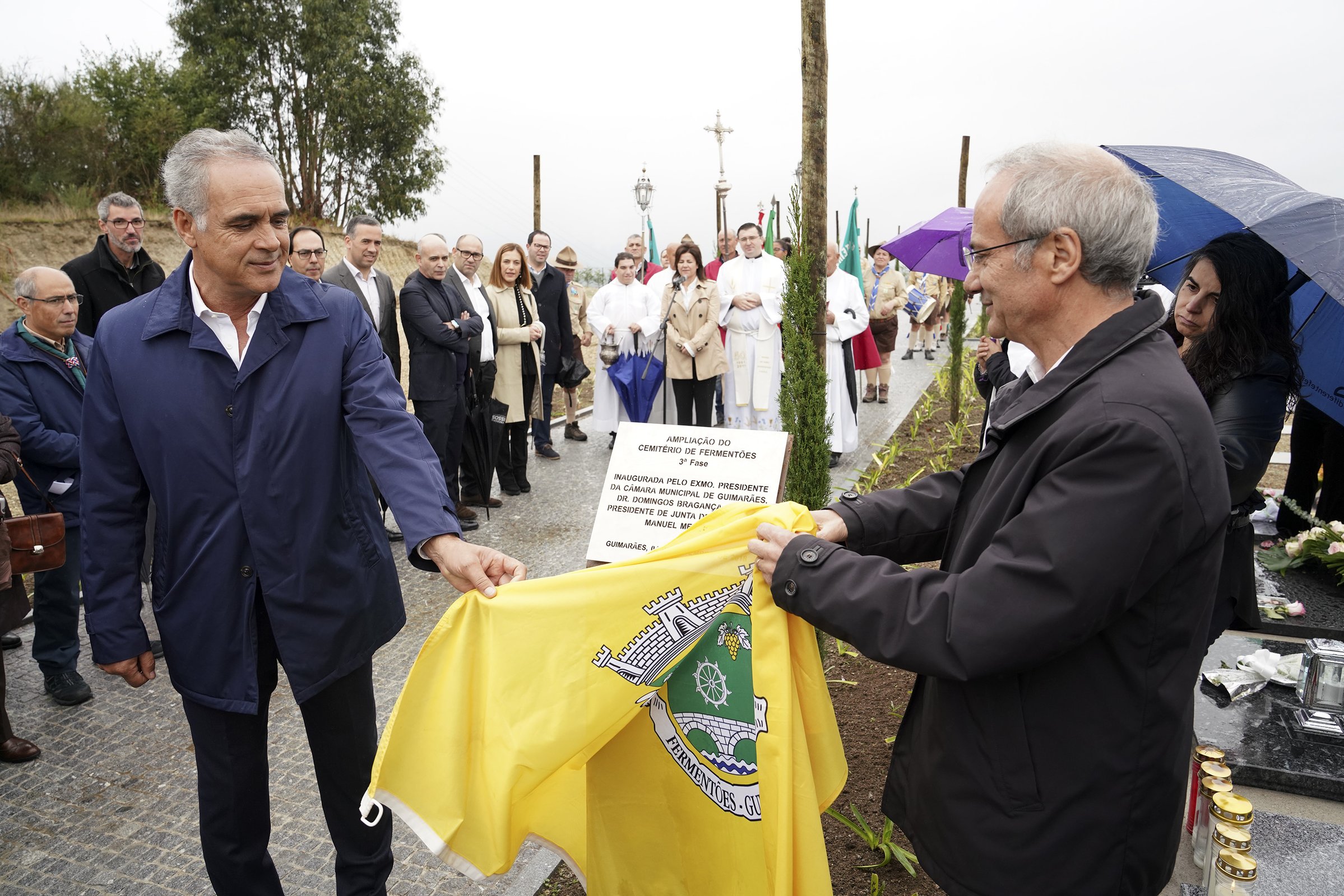 inaug_3fase_cemiterio_fementoes_18c00509_jpg18c00463