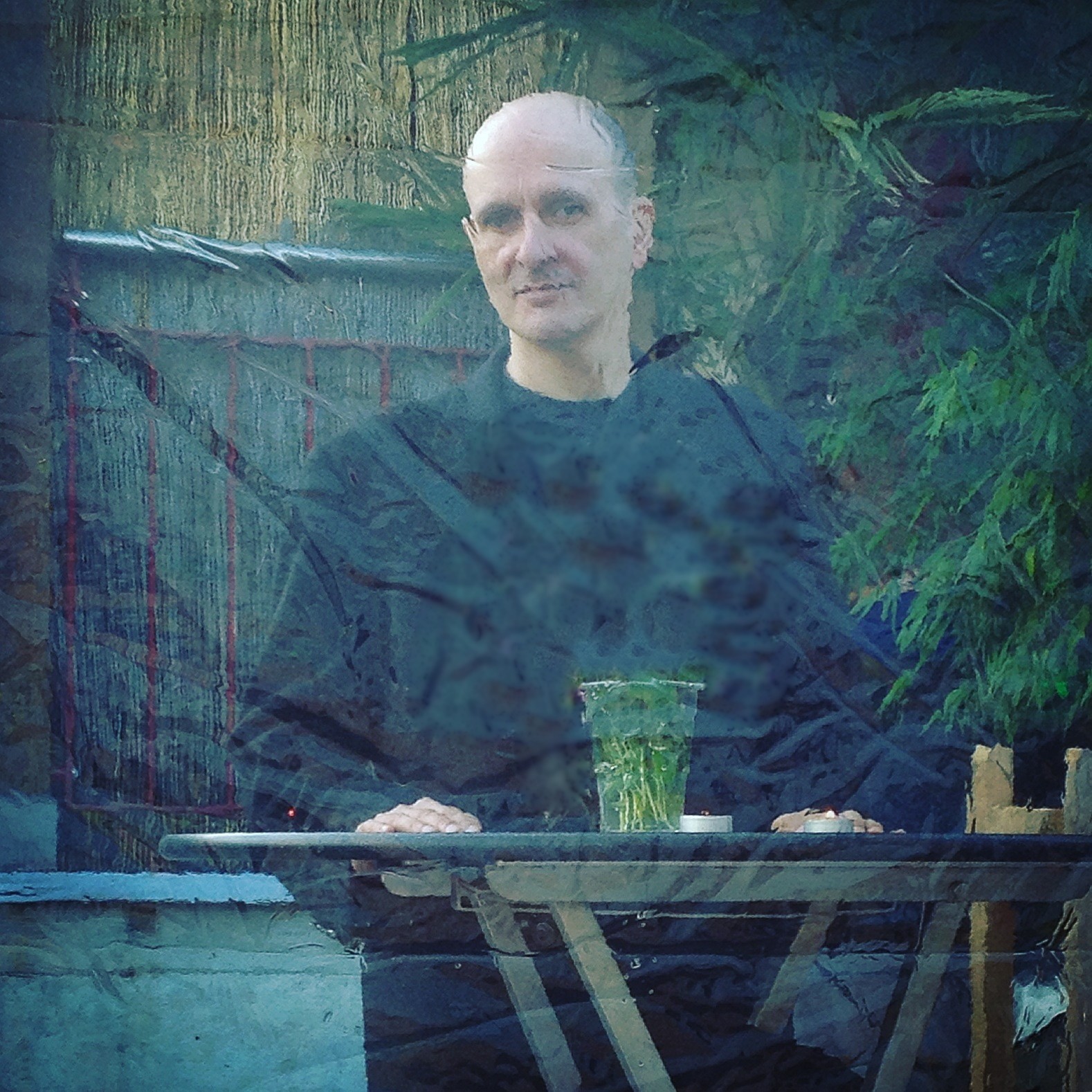 14_dez_musicadoria_ccvf_michal_turtle_tent_edit_mike