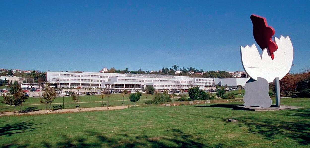 campus_de_azurem_guimaraes__1_1250_2500