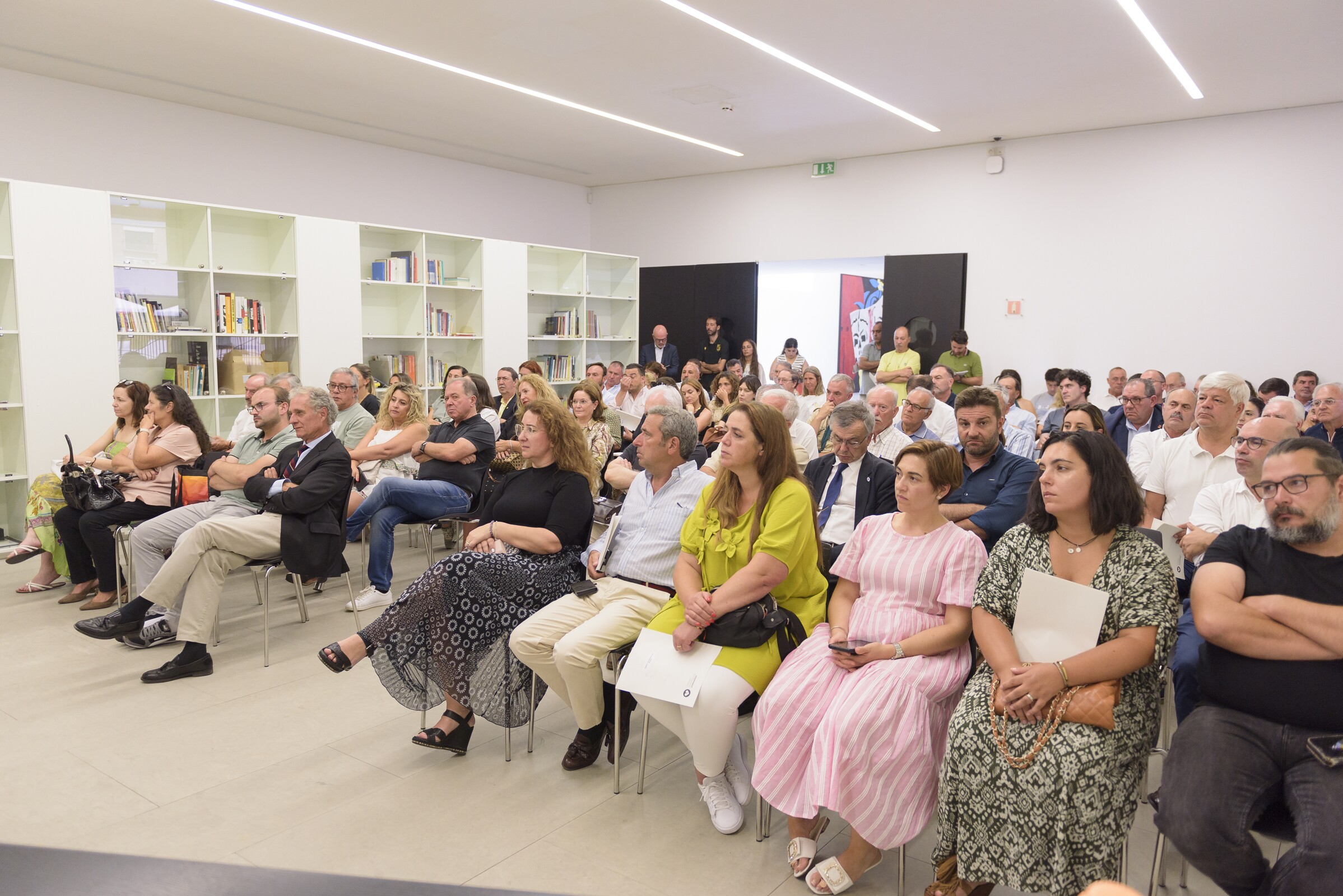 2024_08_12_assinatura_protocolos_rmisg_sala_de_conferencias_ciajg_domingos_braganca_paula_oliveir...
