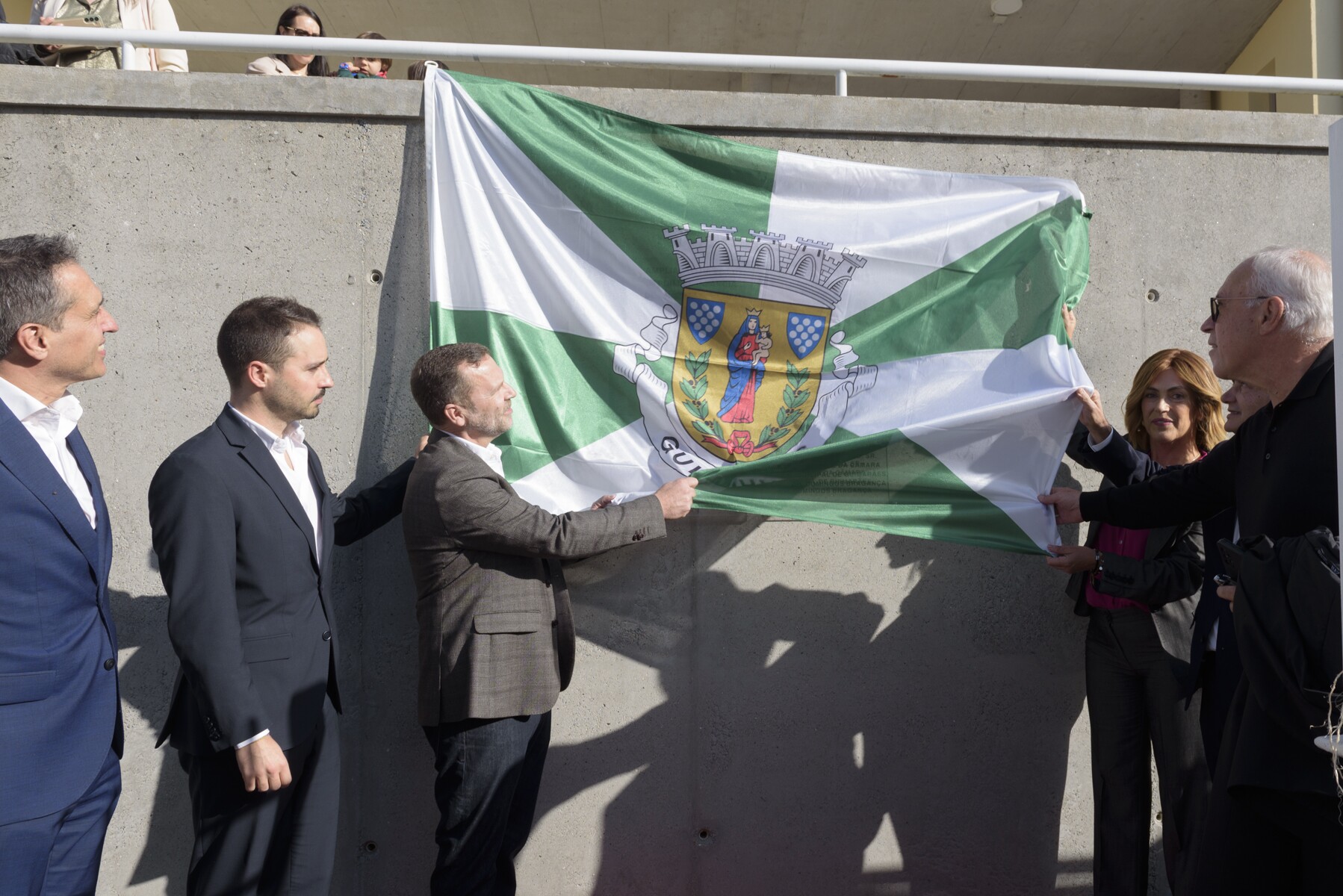 2024_11_17_inauguraci_aio_requalificaci_aio_escola_eb1_j1_de_deserto_e_campo_de_jogos_uf_prazins_...