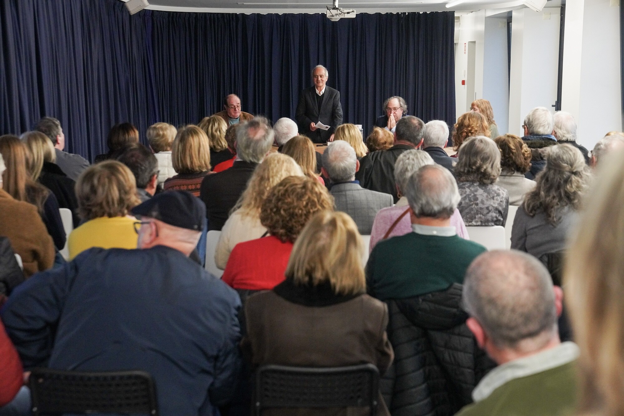 2025_02_15_apresentacao_do_livro_de_vitorino_costa___domingos_braganca__cmguiaraes_paulo_pacheco_...