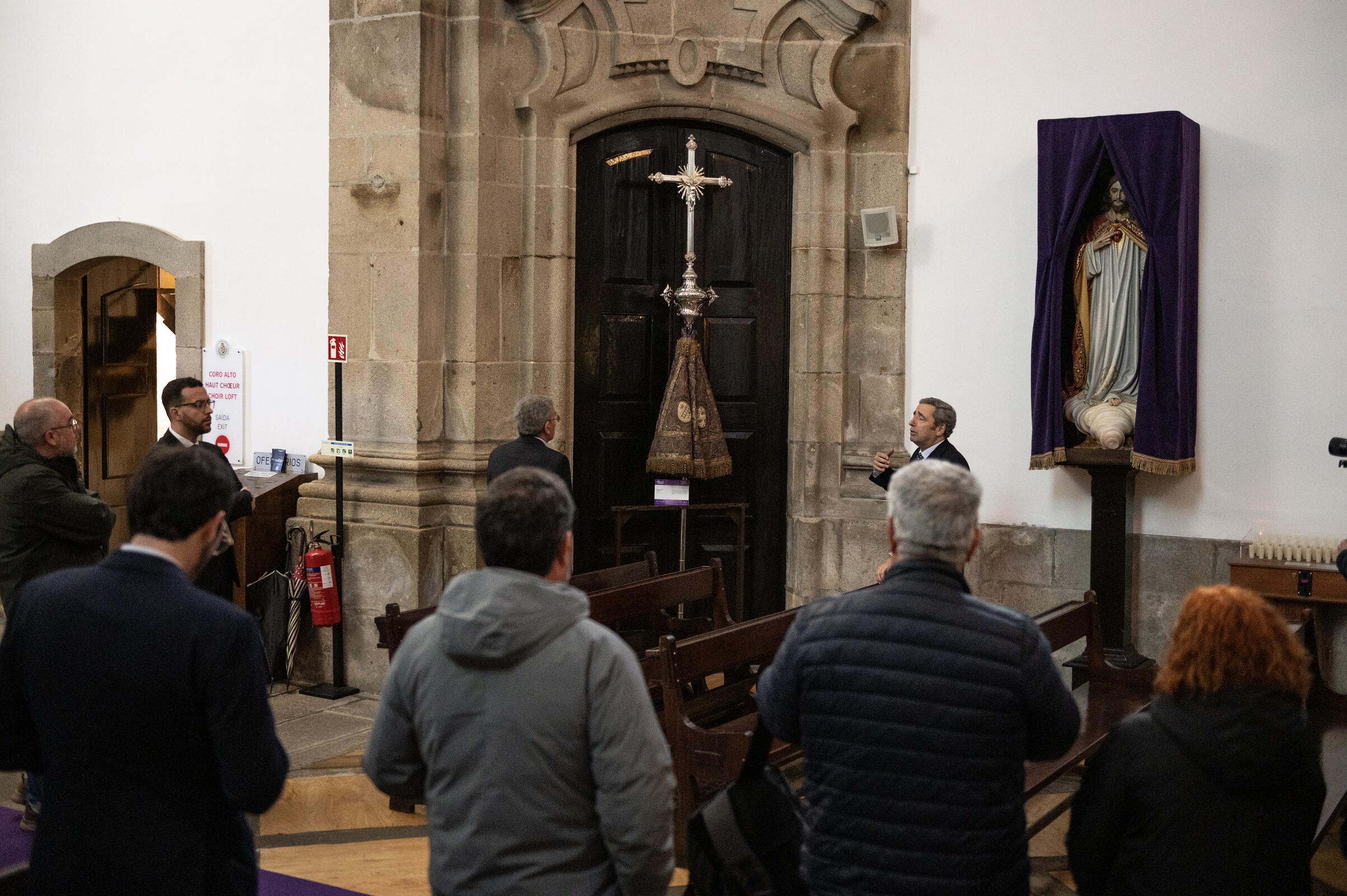 2025_04_04_inauguracao_paixao_de_guimaraes_paulo_lopes_silva_igreja_dos_santos_passos_cmguimaraes...