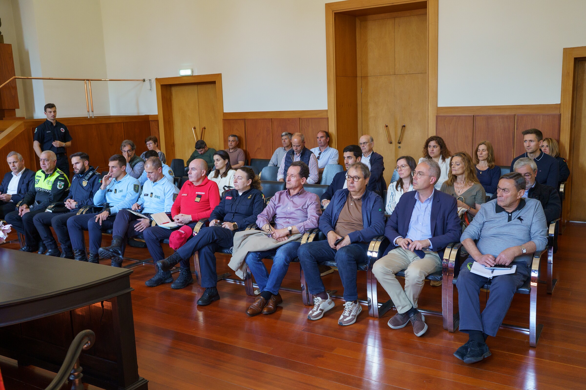 2025_05_15_reuniaio_da_comissaio_municipal_da_proteci_aio_civil_cm_guimaraies_luii_s_bessa_3