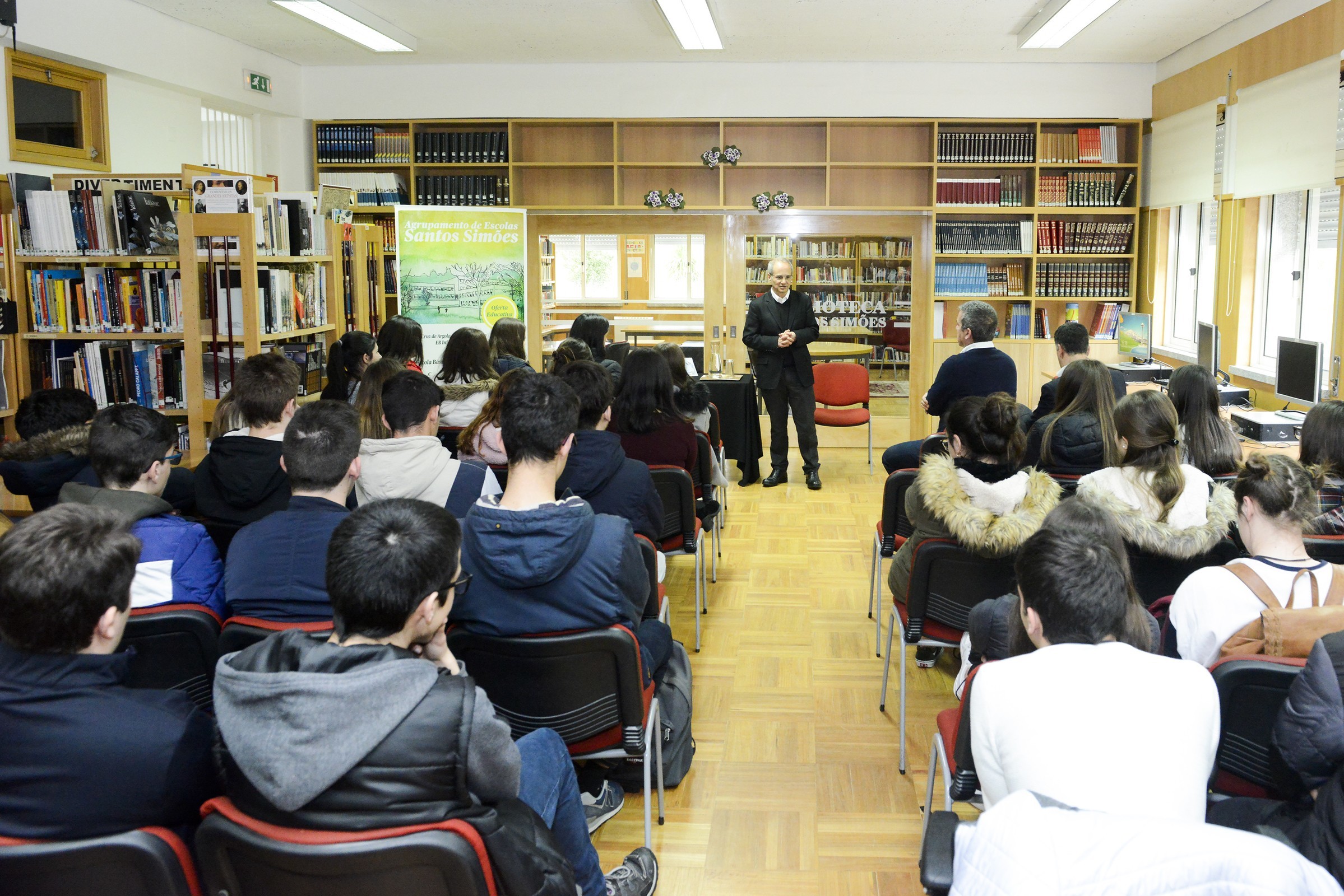 Executivo Municipal promove leitura nas escolas no arranque da Semana Concelhia da Leitura