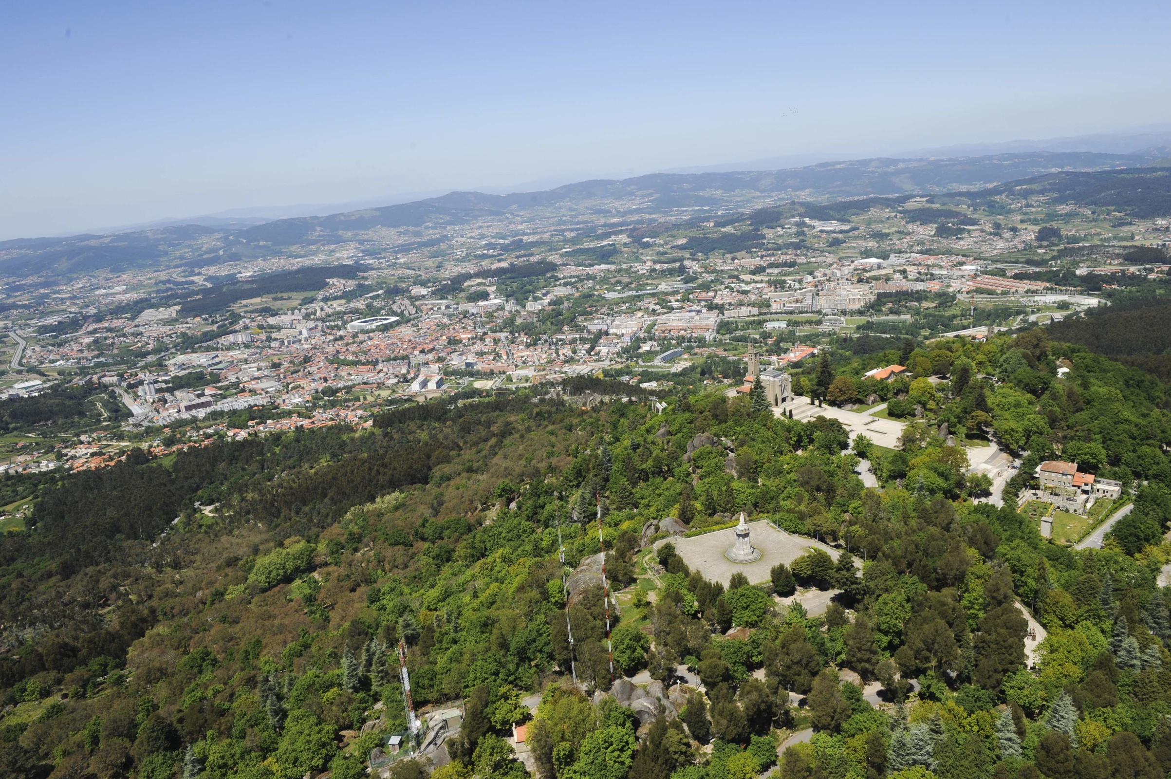 Câmara de Guimarães alerta para restrição de queimas e queimadas até 02 de abril