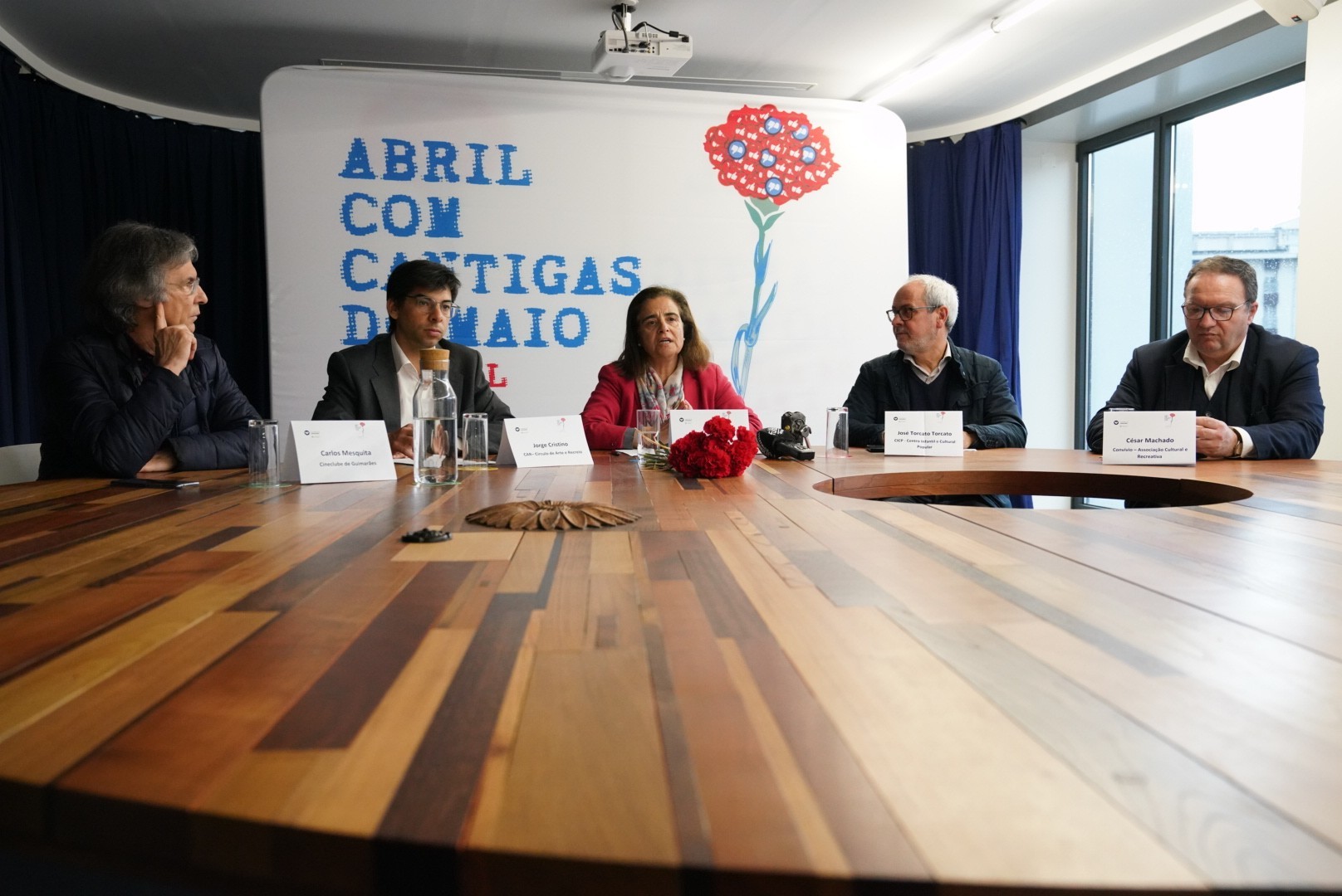 “Censura” é o tema do programa Abril com Cantigas do Maio 