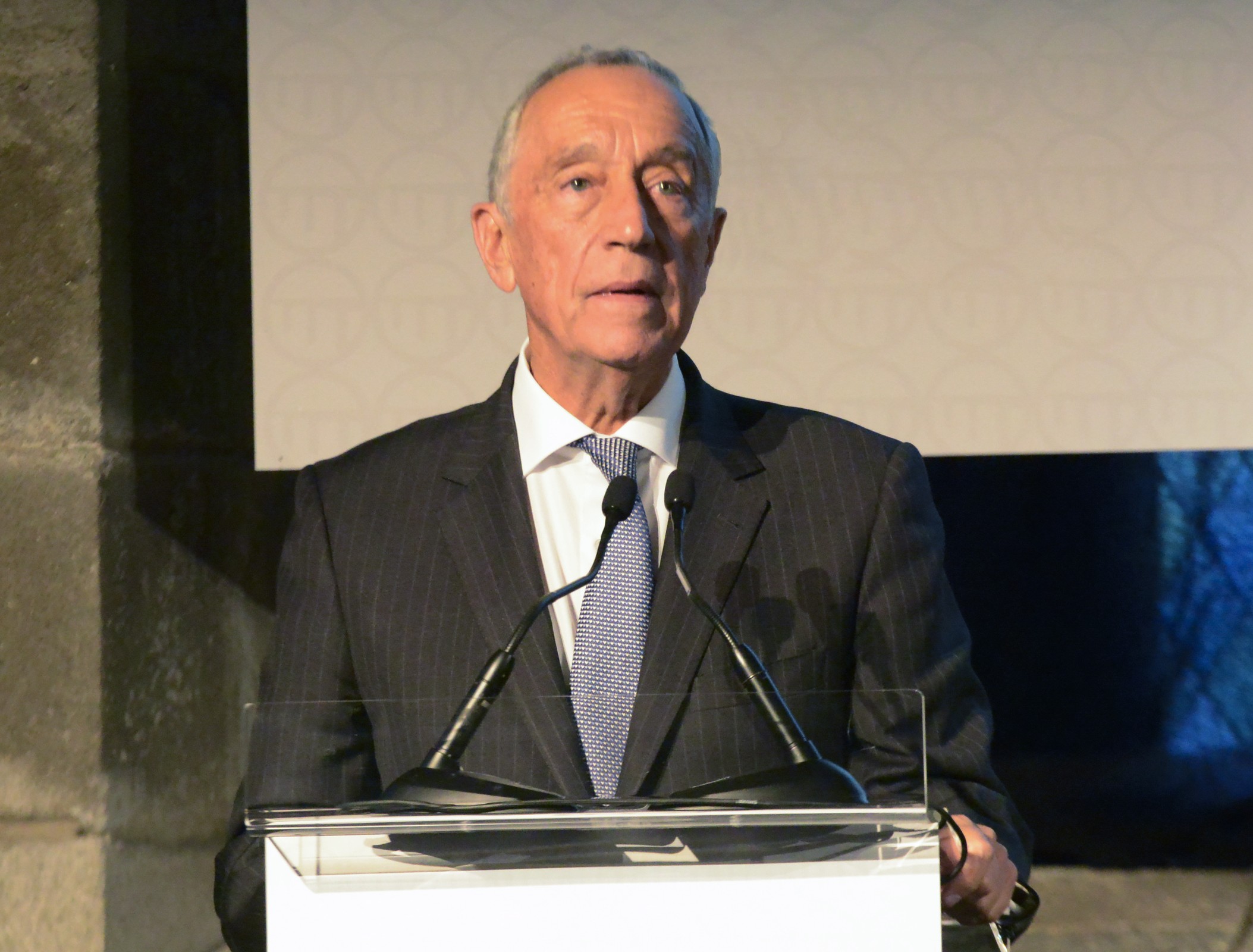 Medalha de Honra do Município de Guimarães atribuída a Marcelo Rebelo de Sousa