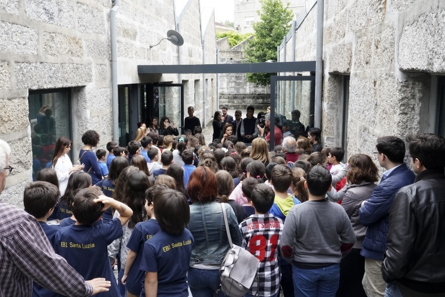 Mais de 300 alunos de Guimarães instalam as suas memórias patrimoniais na CDMG com Pergunta ao Tempo