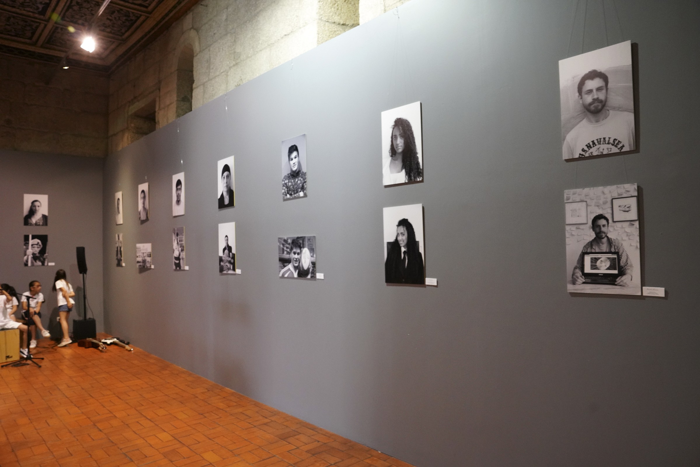 Exposição sobre comunidades ciganas no Museu Alberto Sampaio