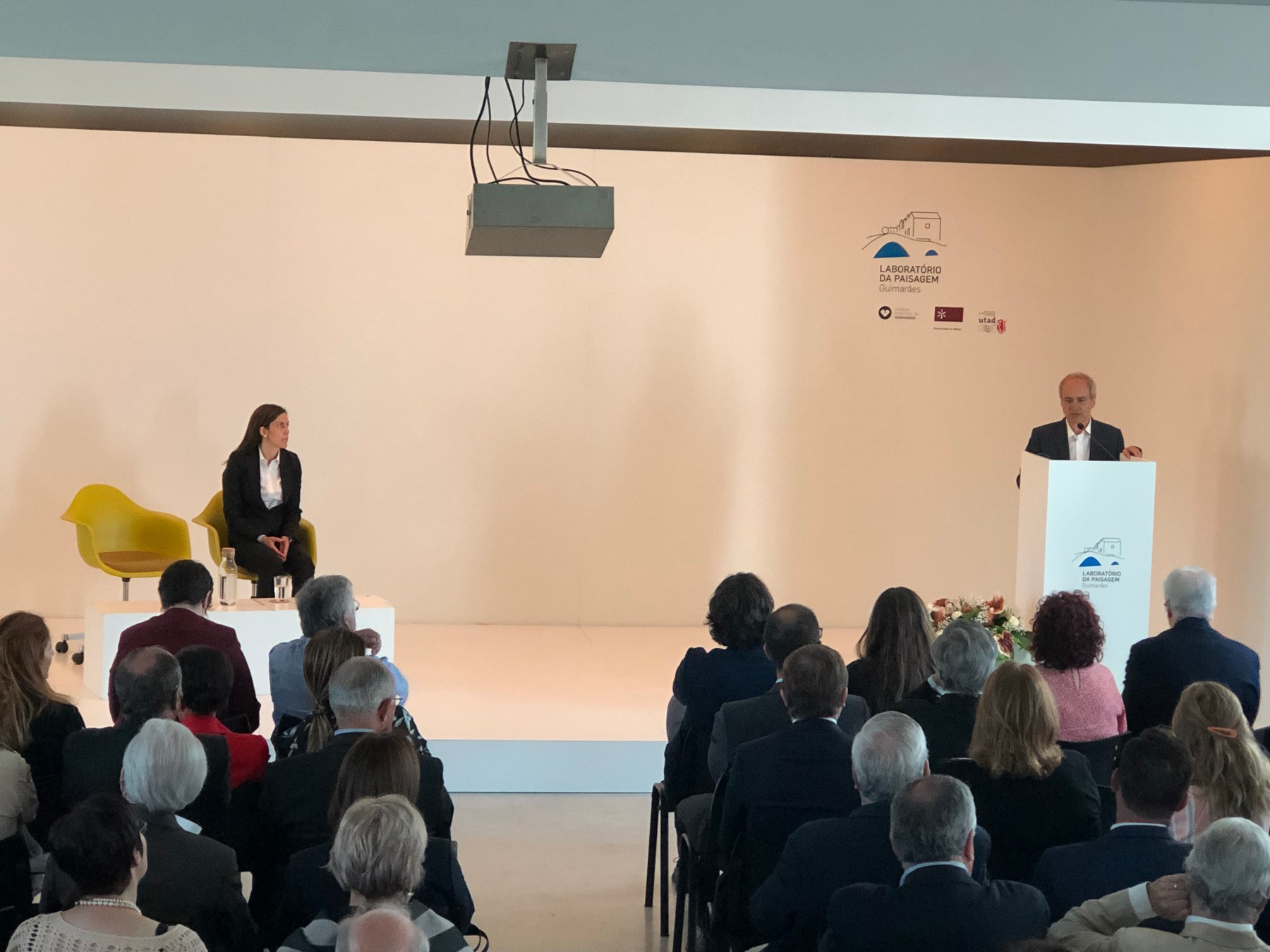 Câmara de Guimarães assina protocolos de âmbito social com 94 instituições do concelho
