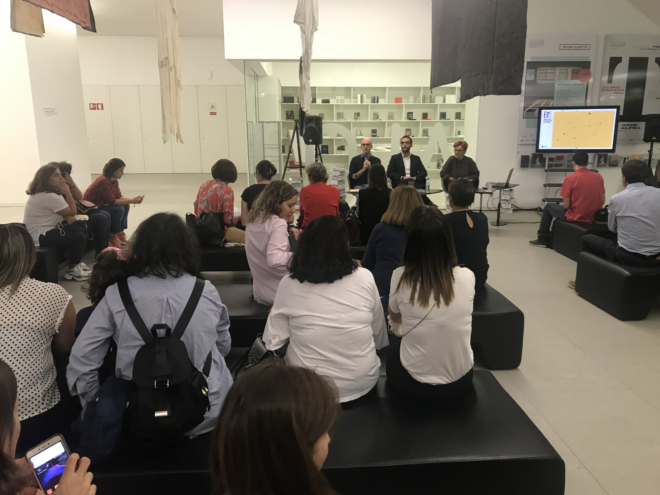 Programação com projetos integrados na educação e mediação cultural
