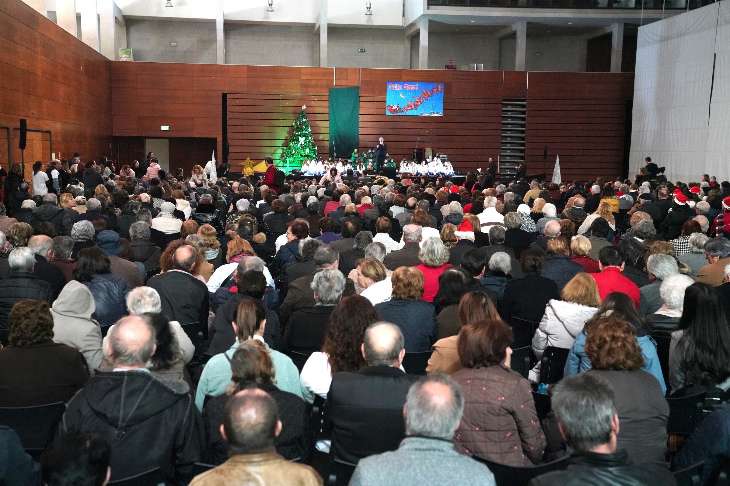 Guimarães promove Festa de Natal intergeracional com mais de um milhar de participantes