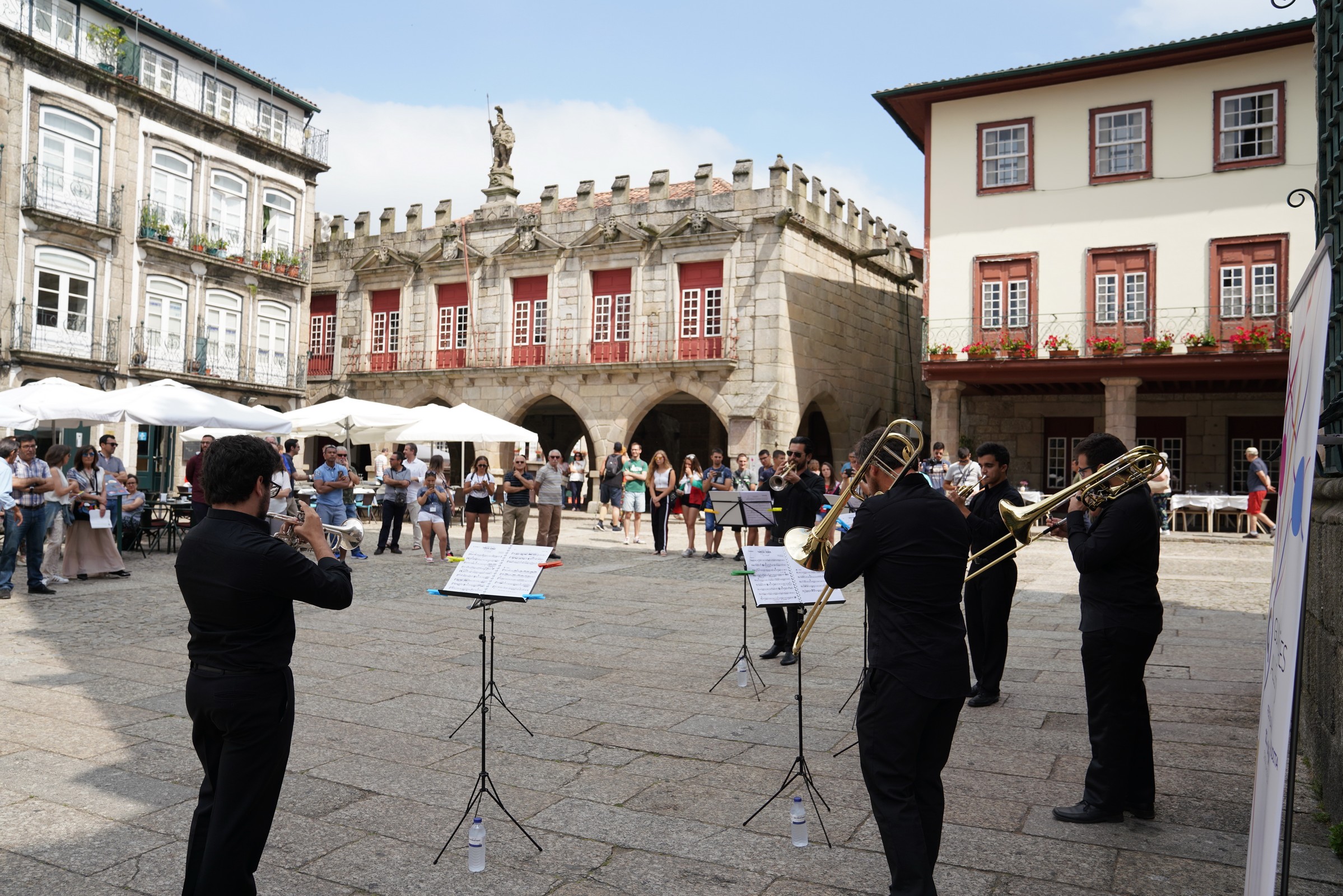 Inscrições abertas para artistas de rua na Festa da Primavera