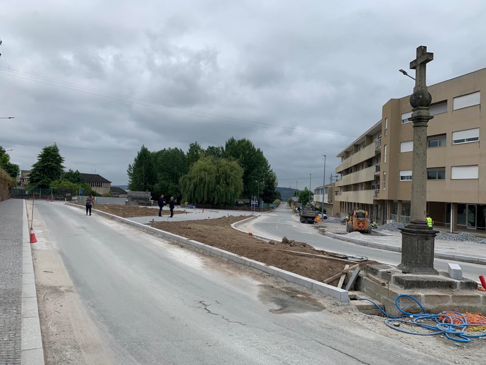 Largo do Pelourinho requalificado na área da reabilitação urbana de Pevidém