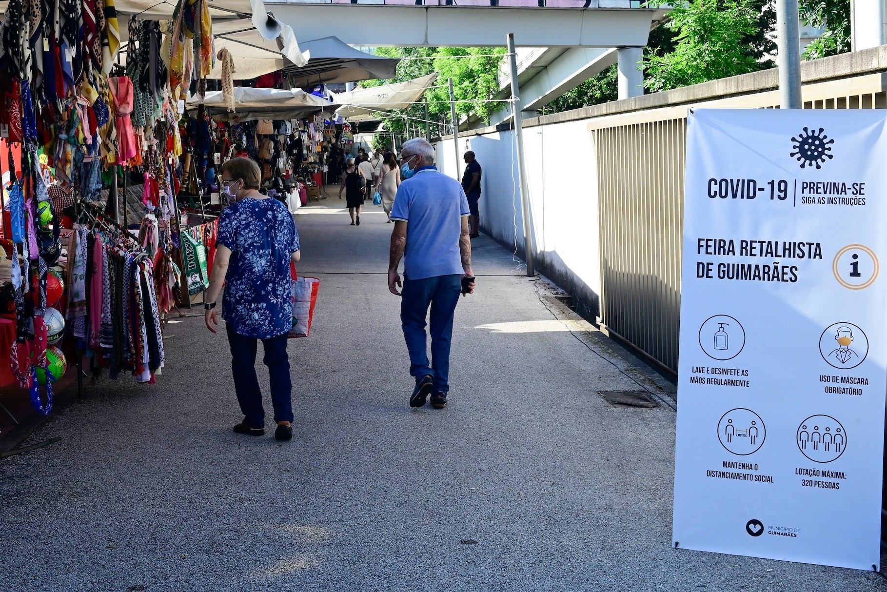 Município de Guimarães isenta taxas a feirantes e comerciantes