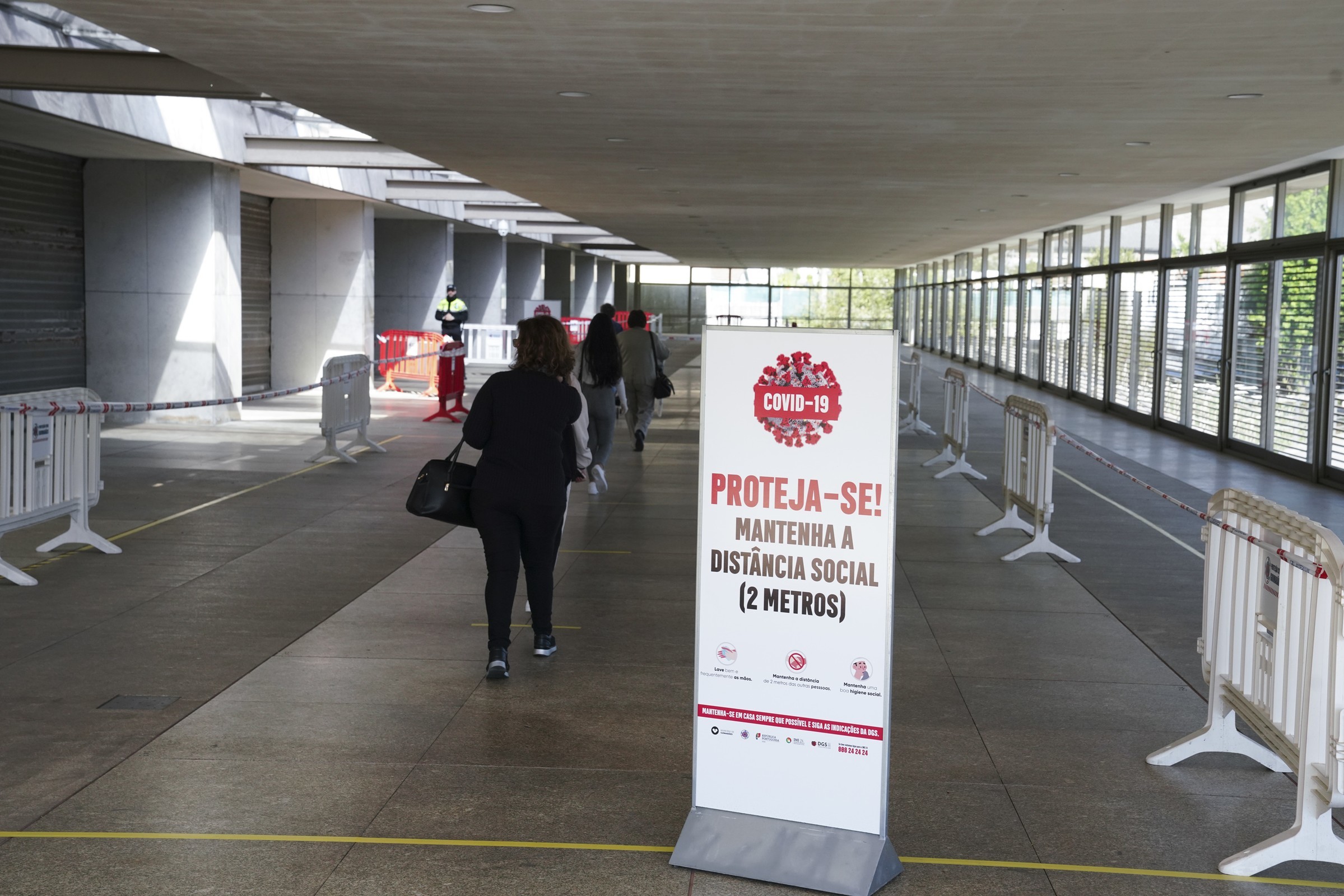 Feira Retalhista suspensa perante as novas medidas de confinamento