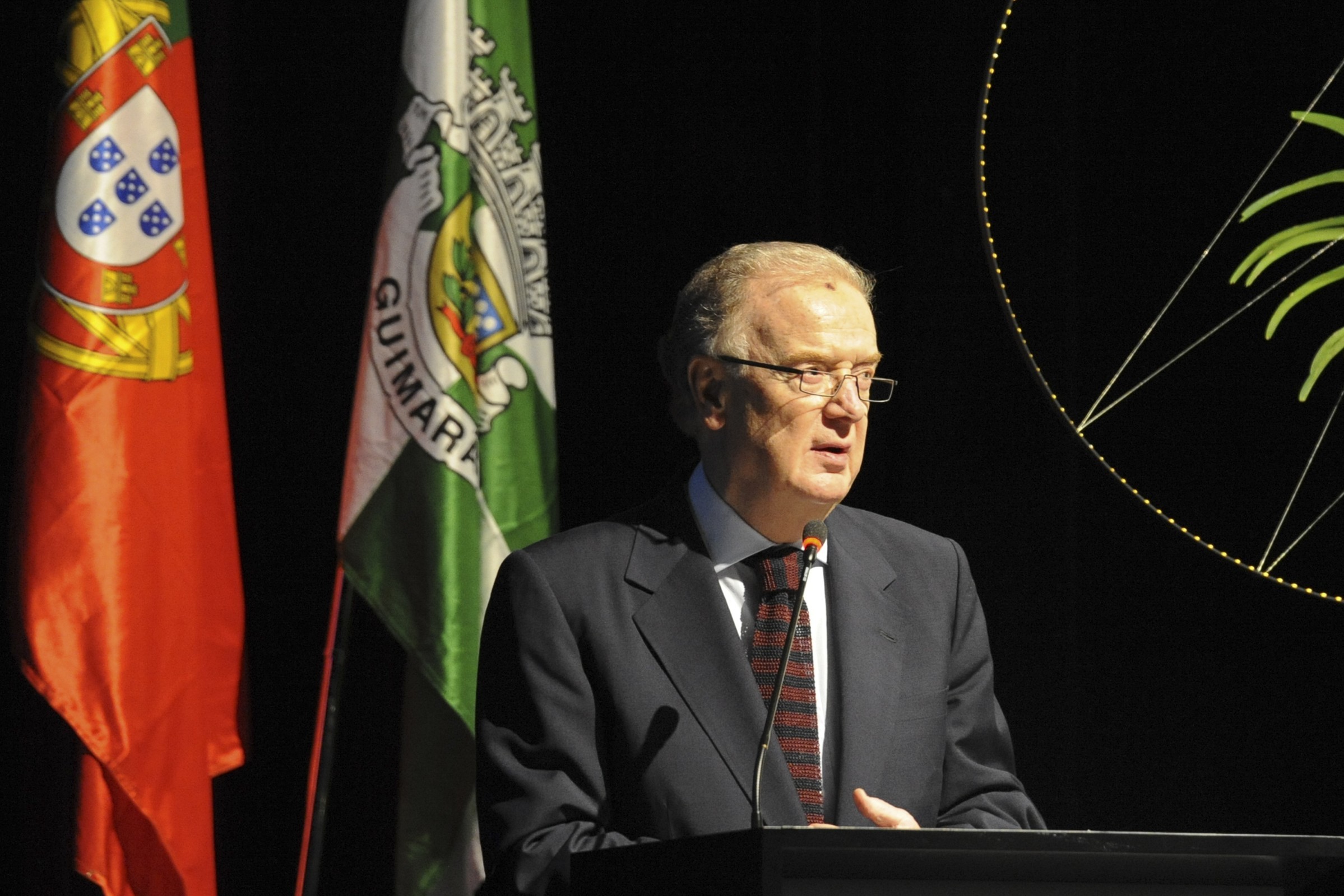 Domingos Bragança manifesta profundo pesar pelo falecimento de Jorge Sampaio