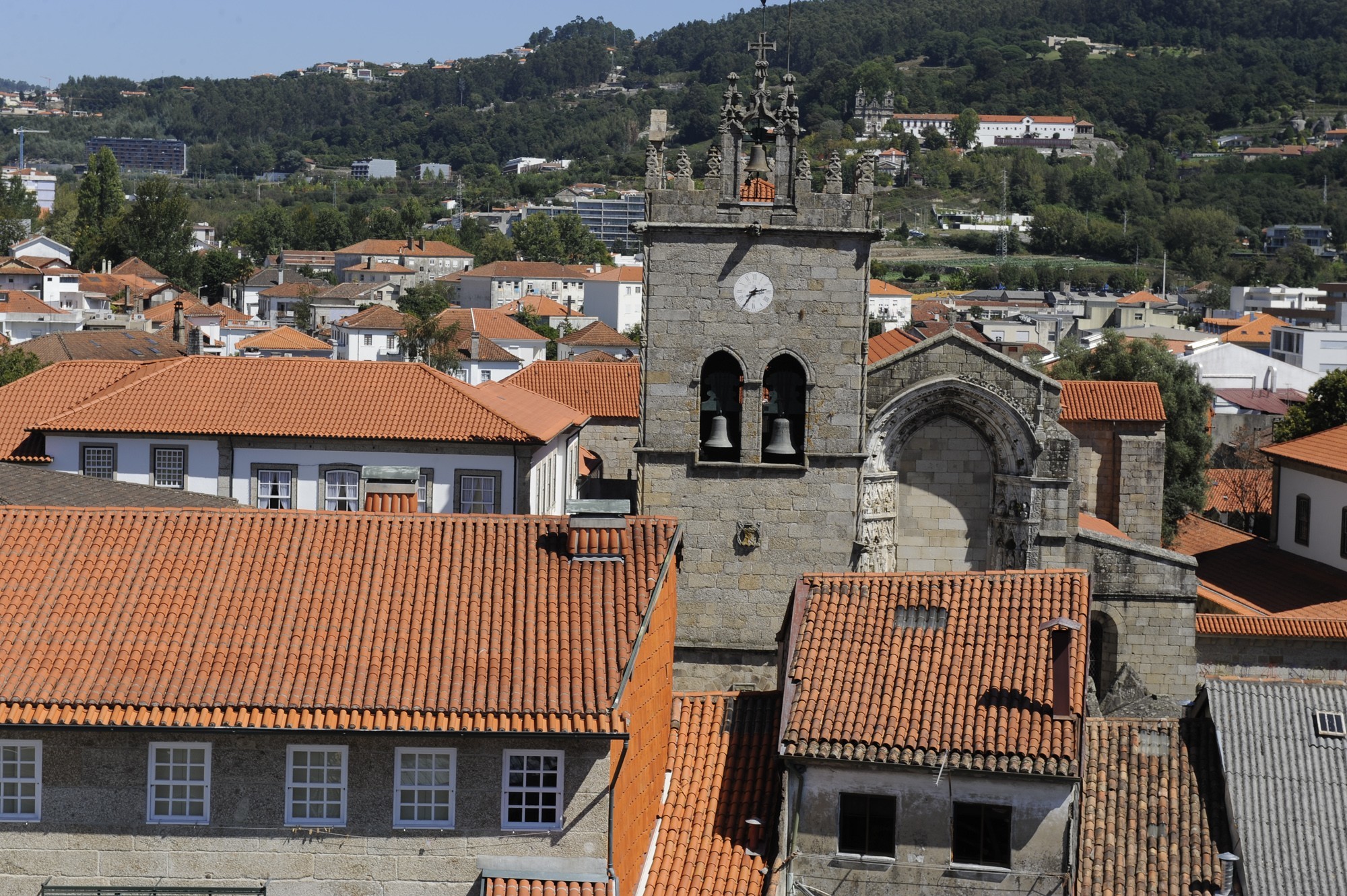 Sinos das igrejas tocam a rebate para assinalar os 20 anos do Centro Histórico classificado