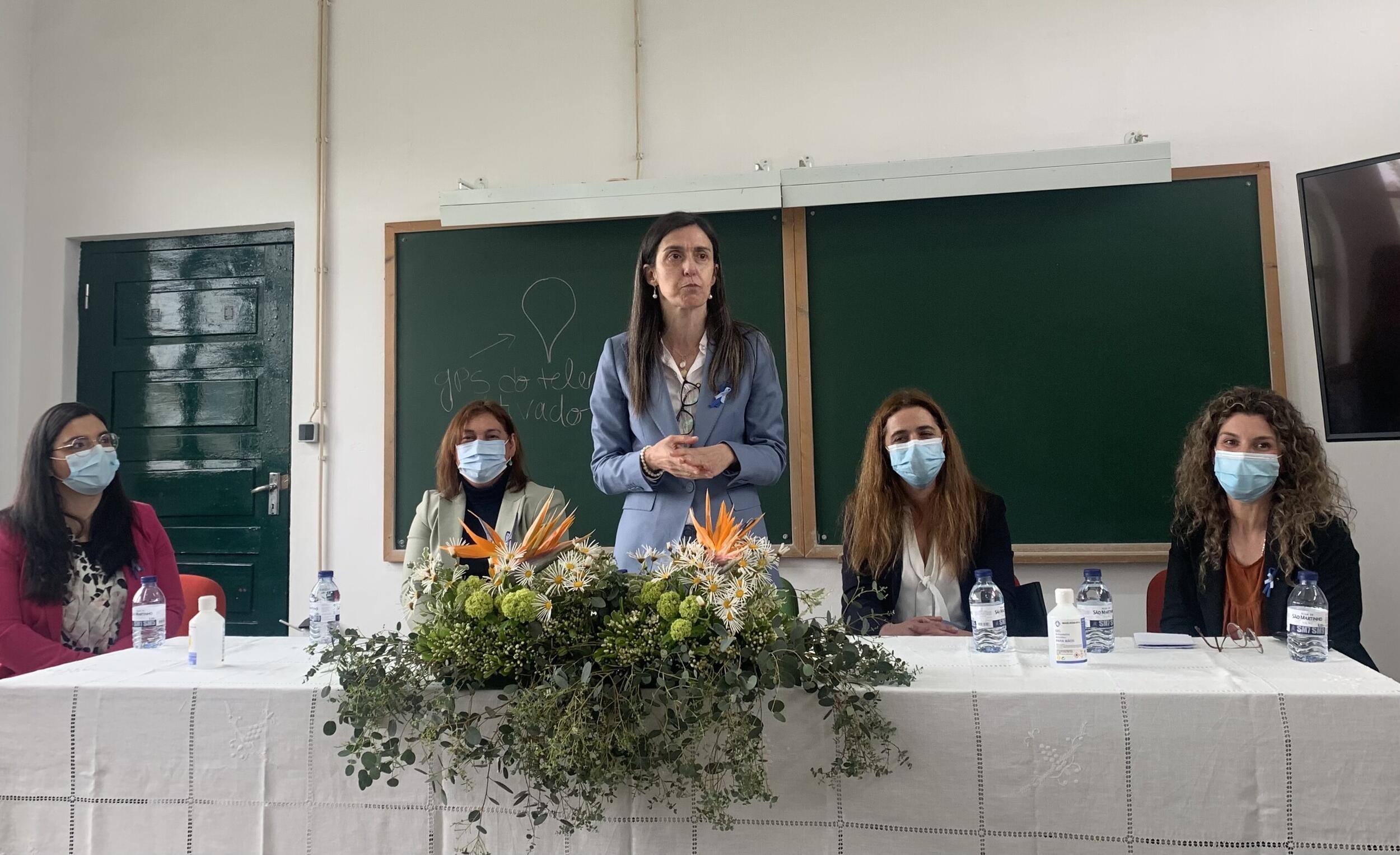 Apresentação do projeto CriativaMente na Comissão Social Interfreguesias do Oeste
