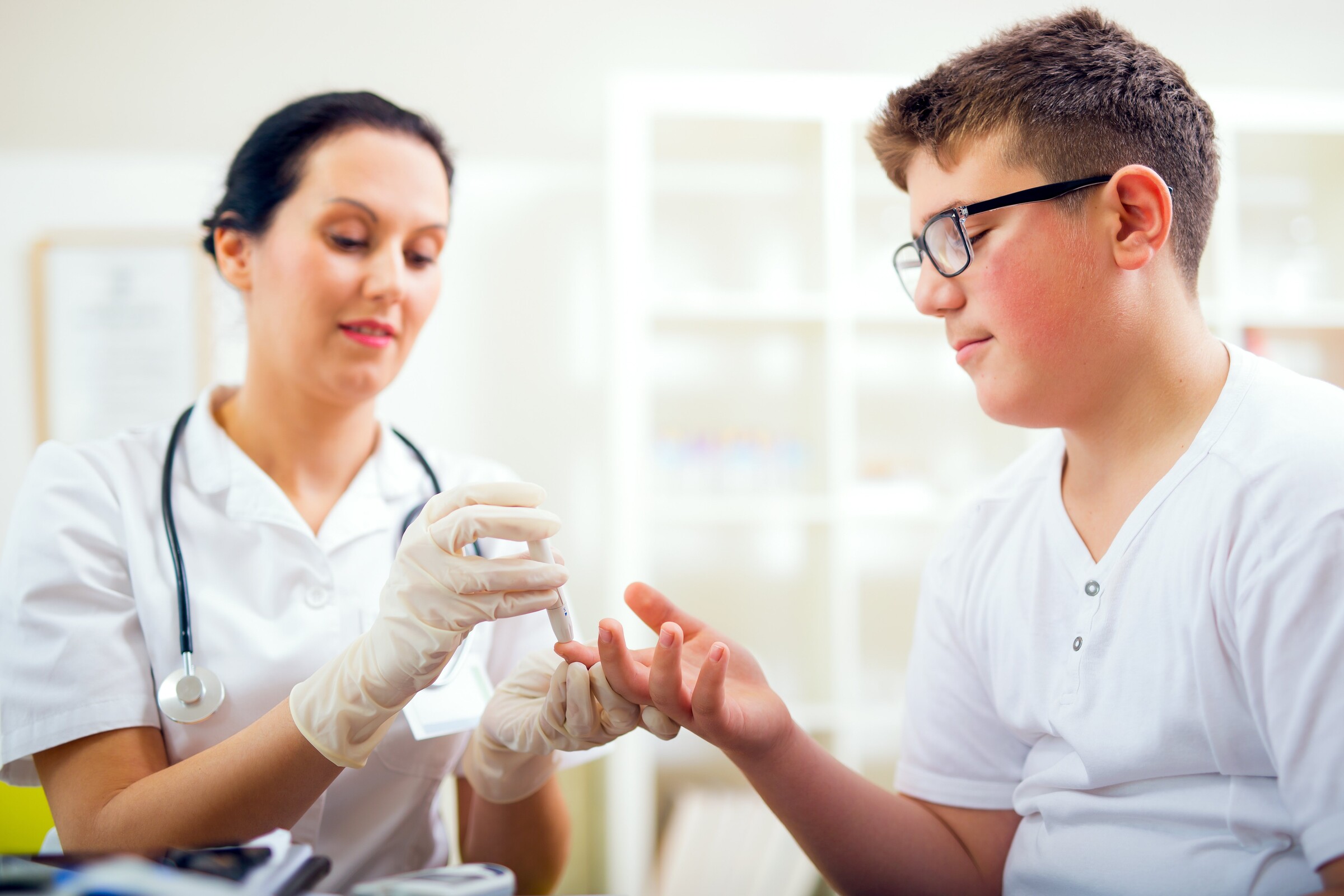 Alunos de Medicina fazem rastreios em escolas e freguesias de Guimarães
