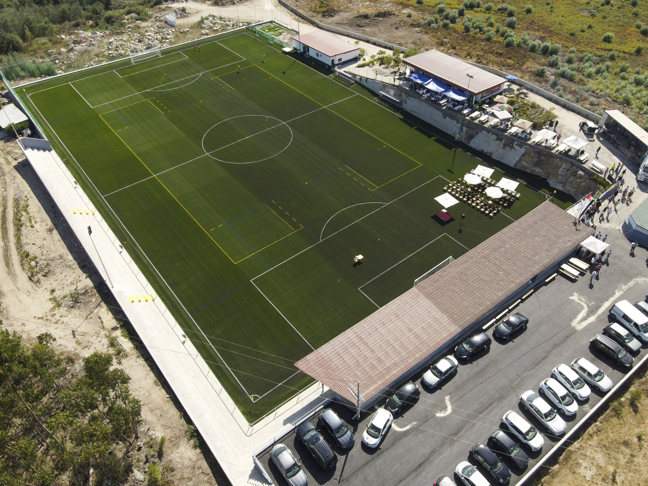 Grupo Desportivo Recreativo Cultural de Briteiros Sto. Estevão com casa renovada