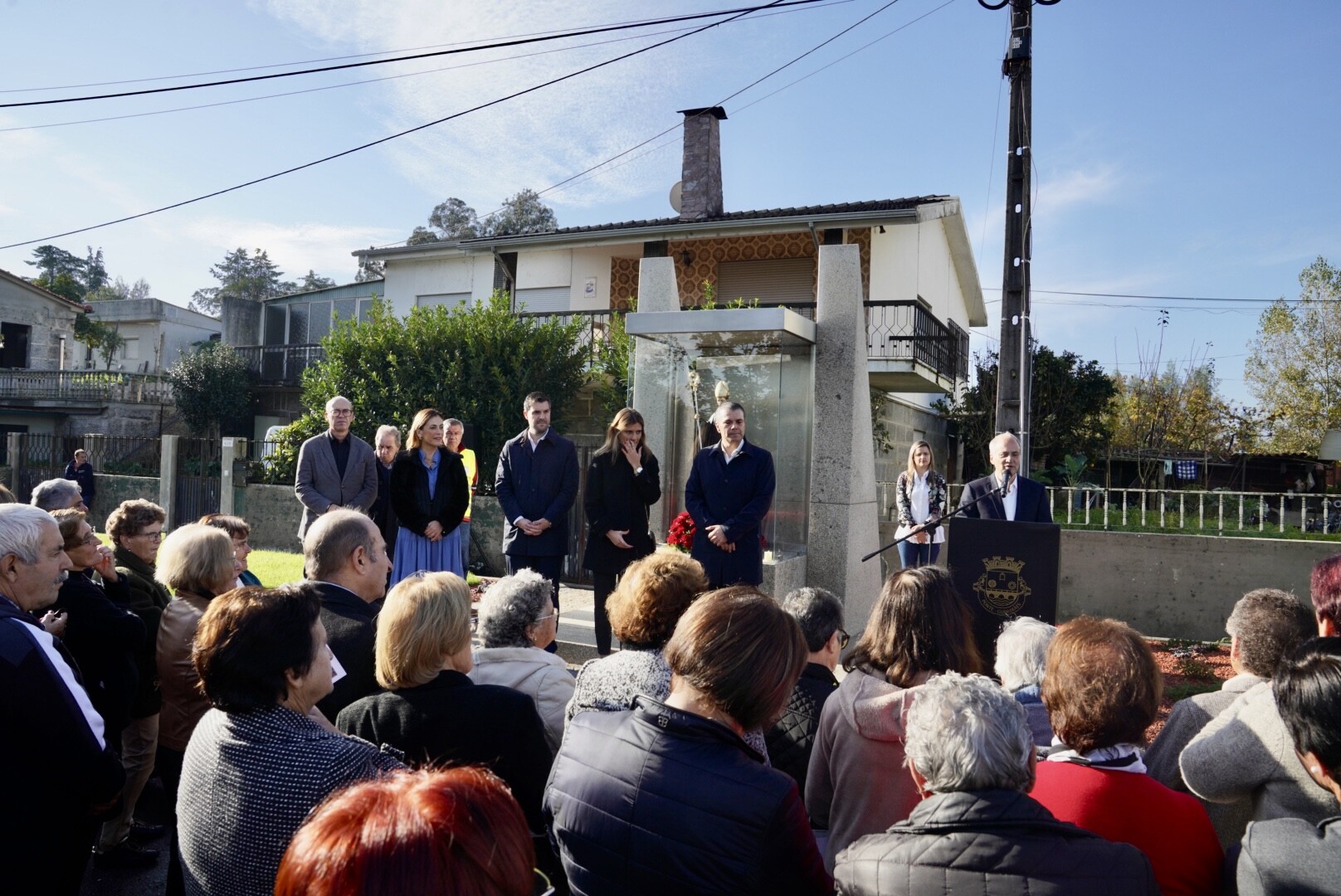 Inaugurada a Praça de S. Bento em Campelos, na Vila de Ponte