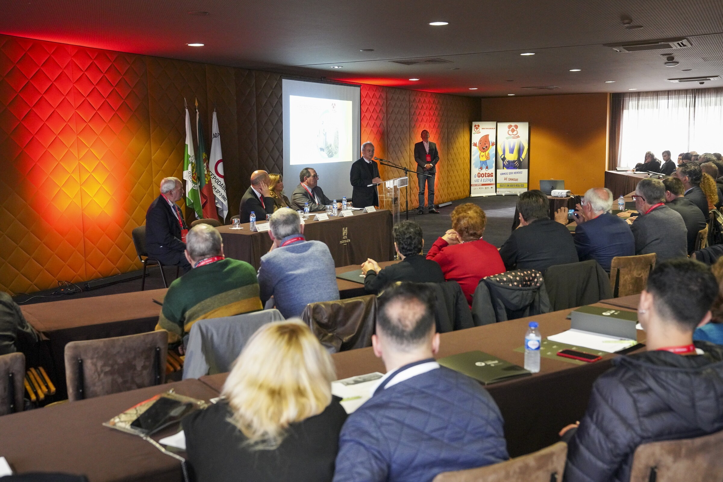 X Encontro Nacional de Dadores de Sangue a decorrer em Guimarães até 18 de dezembro