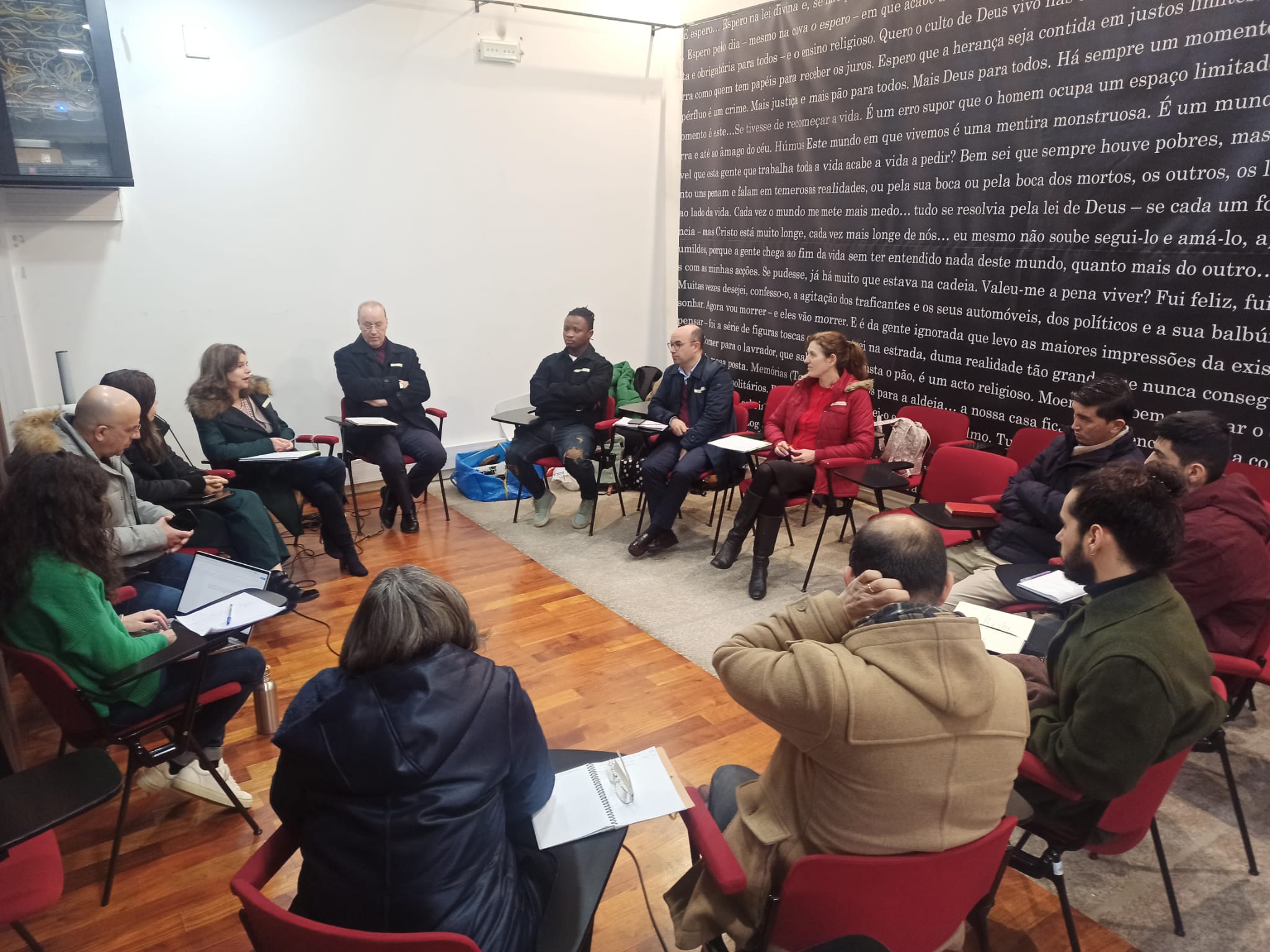 Guimarães Acolhe realiza mesa redonda com requerentes de asilo