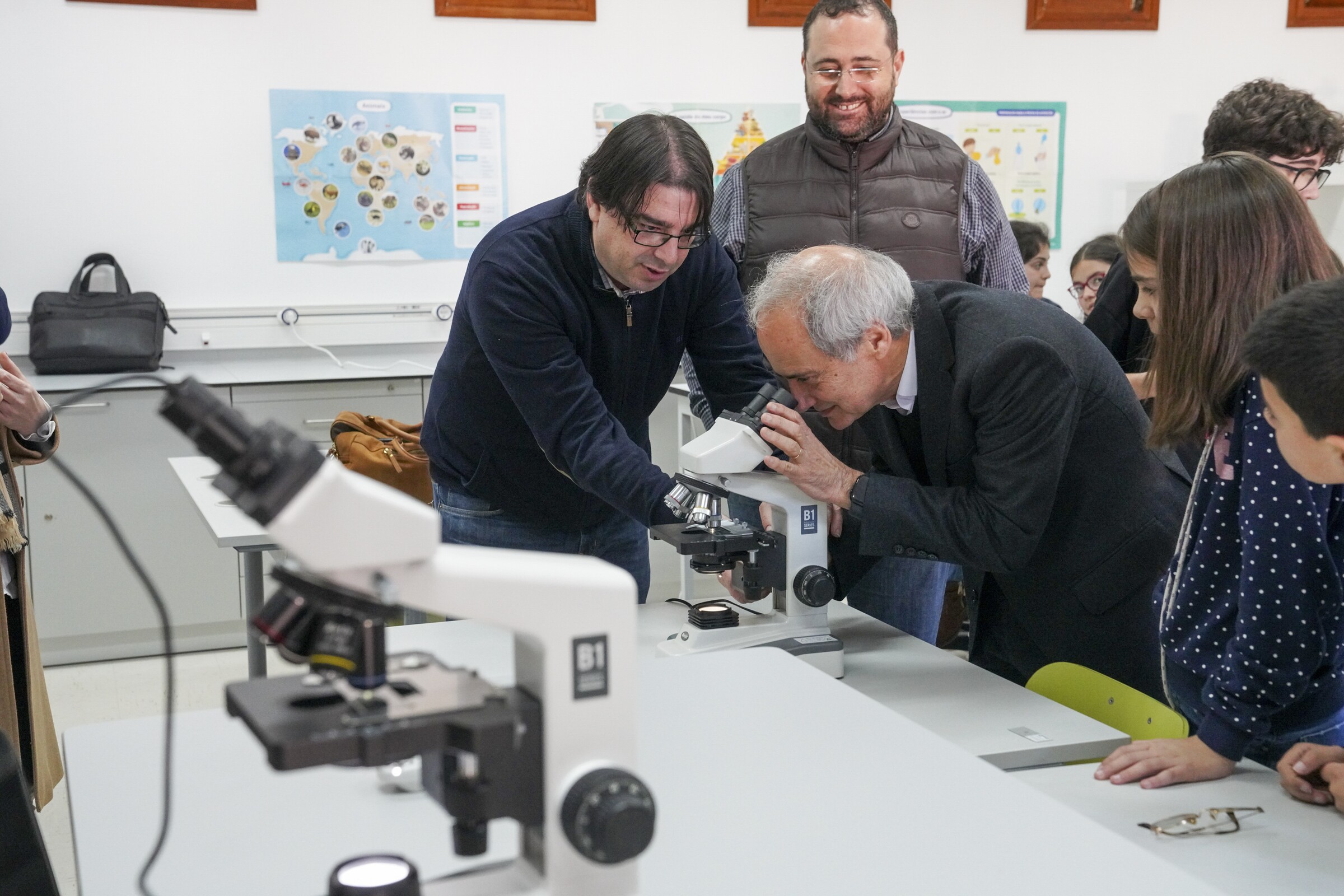 Novos Laboratórios de Ciências, uma Rádio Escola e uma renovada Biblioteca, foram inaugurados na ...