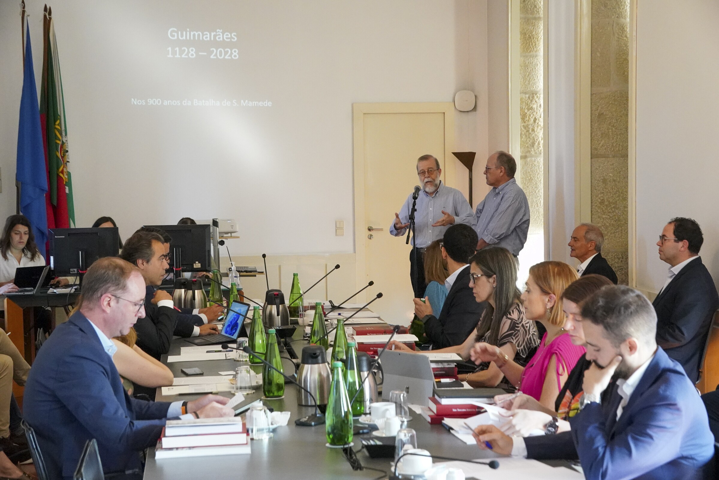Comissão Científica dos 900 anos da Batalha de S. Mamede apresentada em reunião de executivo muni...