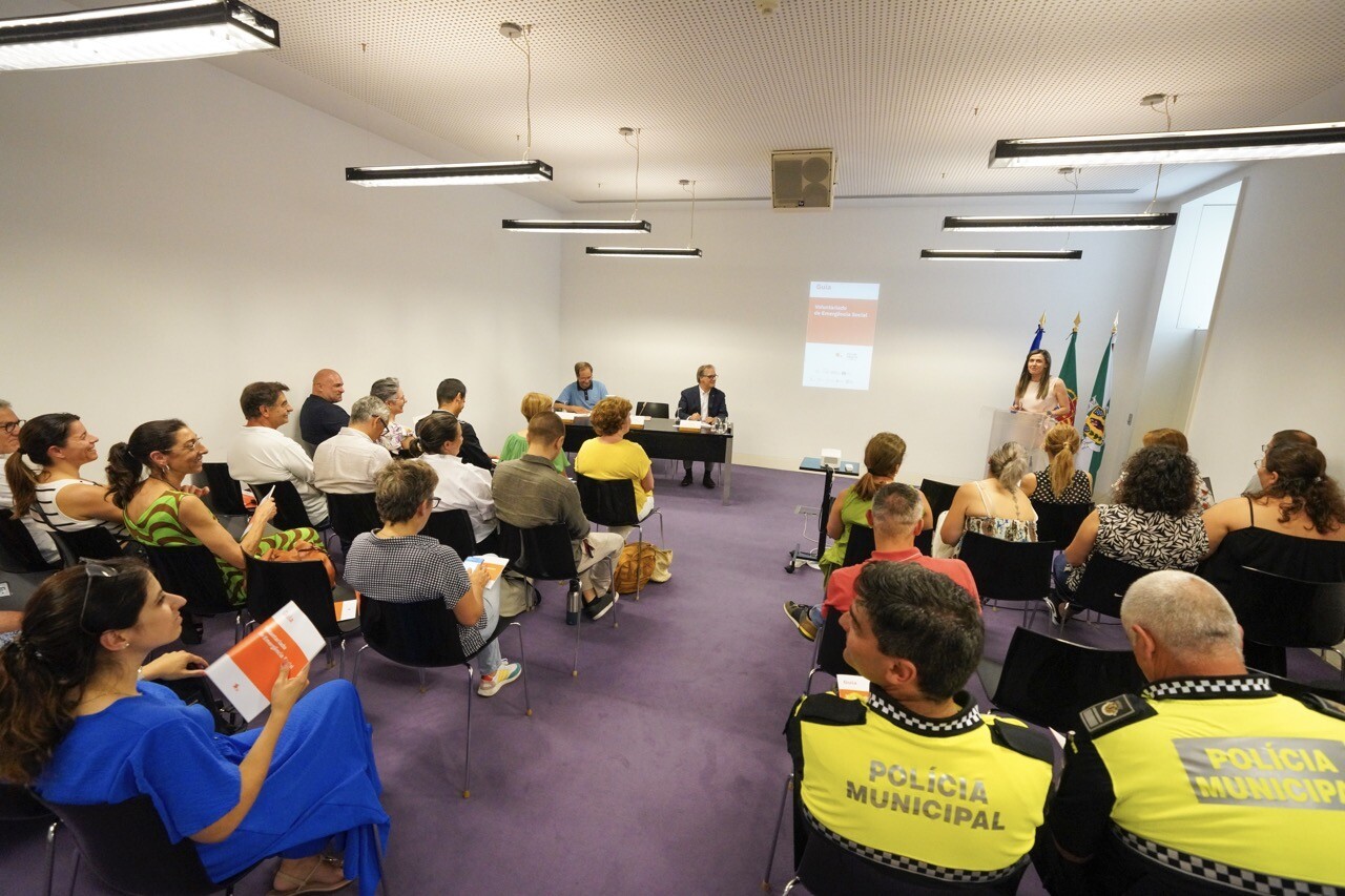 Guia para o Voluntariado de Emergência Social apresentado em Guimarães