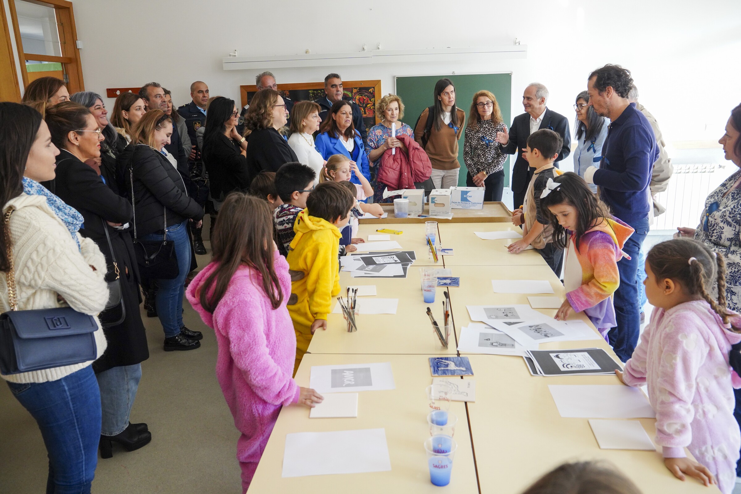 Guimarães celebrou os direitos das crianças com arte comunitária