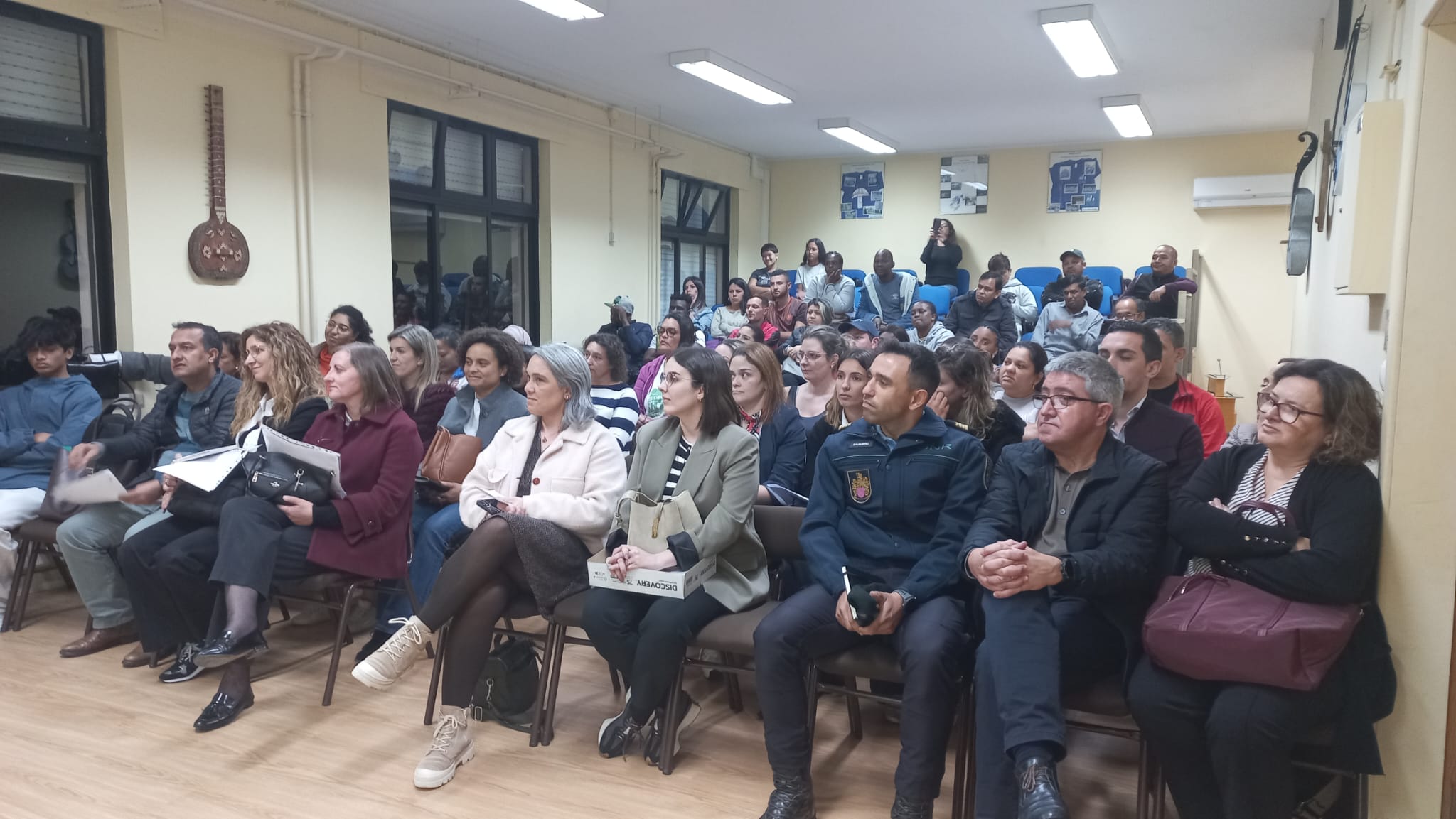 Sessão de Esclarecimento “Informação para a Integração” Realizada em Guimarães para Apoiar Comuni...