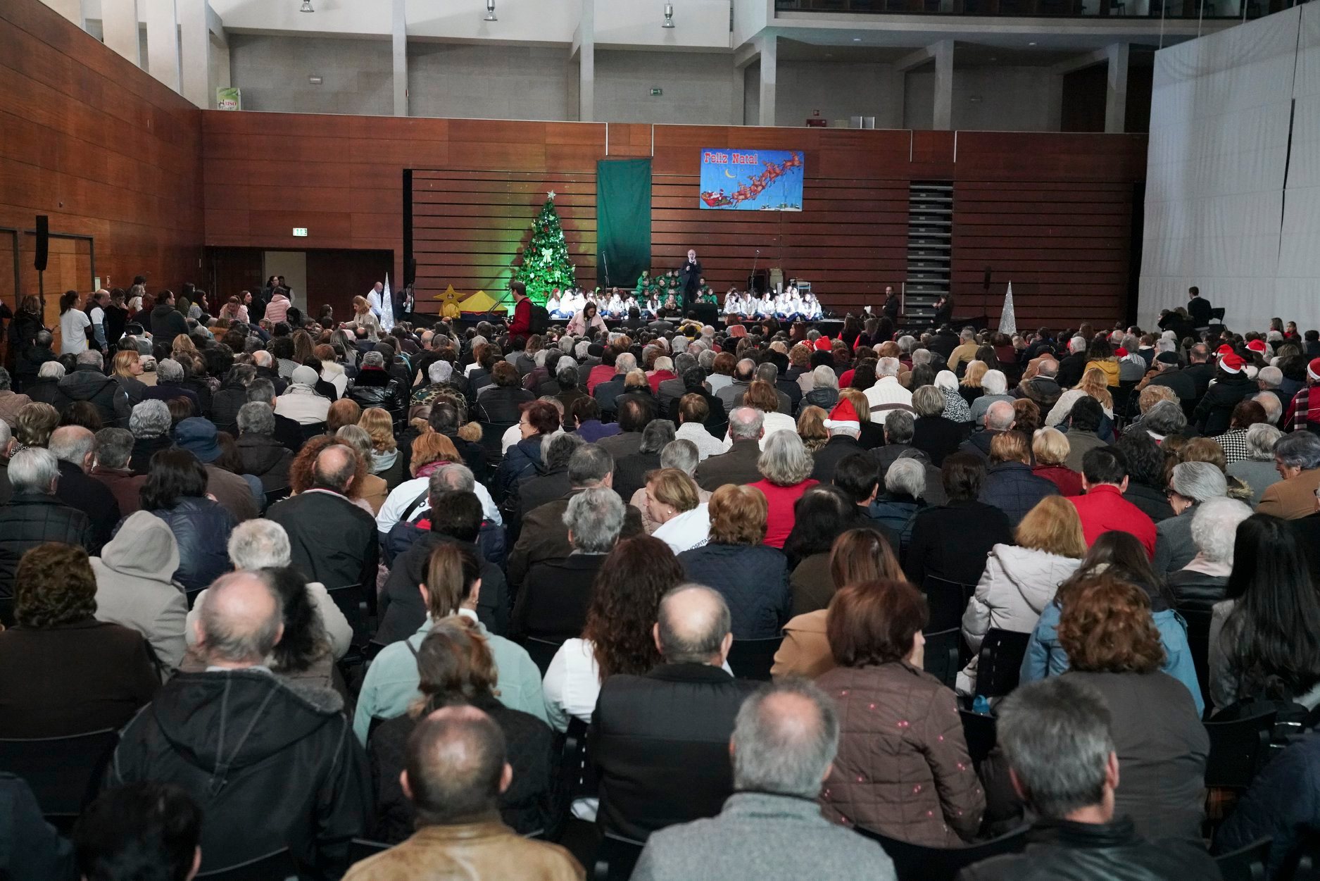 Festa de Natal Intergeracional junta mais de 2300 participantes em Guimarães