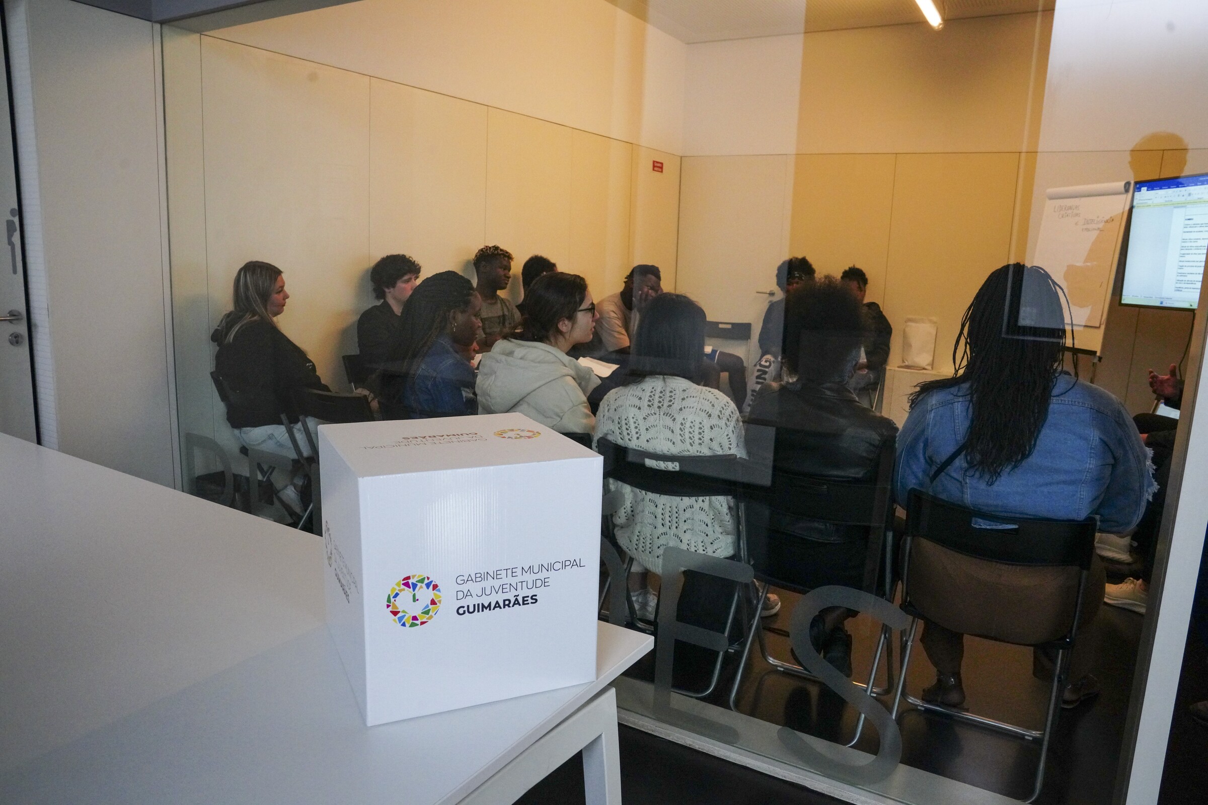 Programa Jovens Políticos Eleitos (YEP) abre candidaturas para 2025