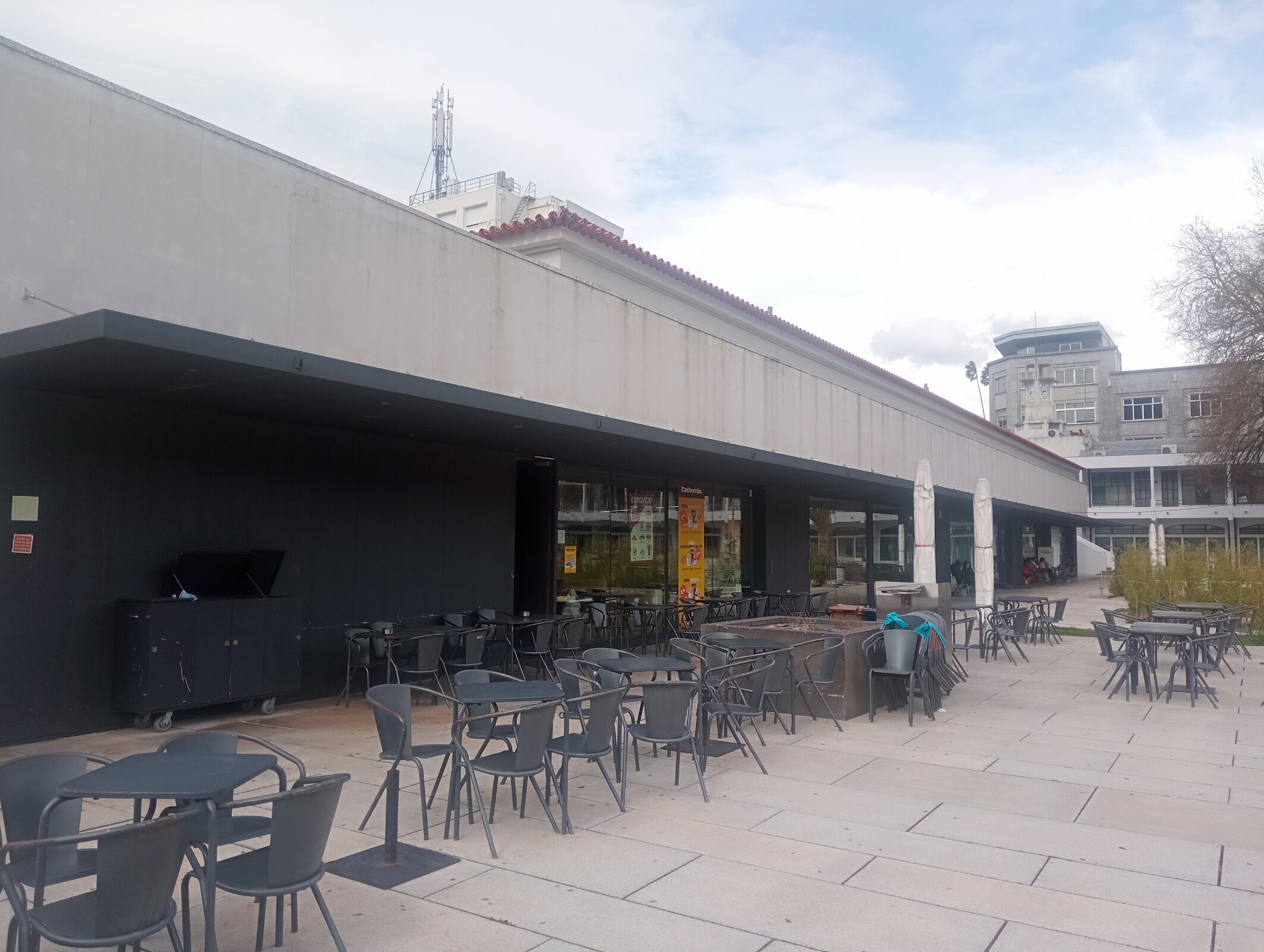 Município de Guimarães lança concurso para arrendamento de duas lojas sitas na Plataforma das Ar...