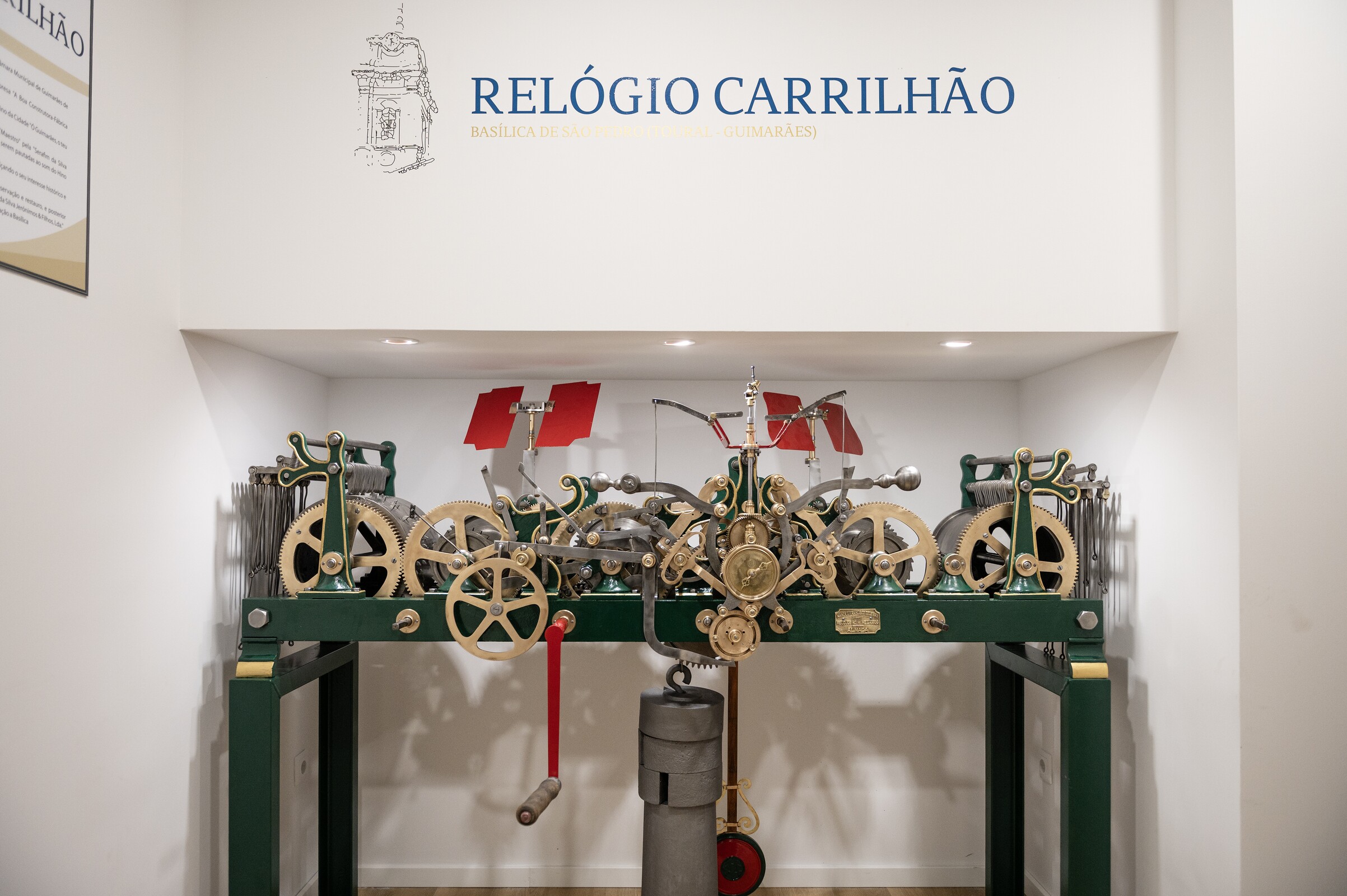 Basílica de S. Pedro celebra 274 anos com exposição ao público da "Máquina do Relógio"