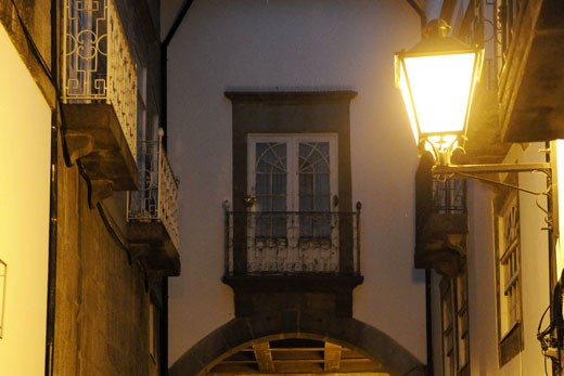 Câmara de Guimarães reativa 3.200 pontos de luz pública