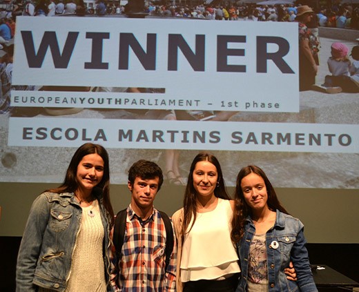 Escola Martins Sarmento representa Guimarães no Parlamento Jovem Europeu 2014
